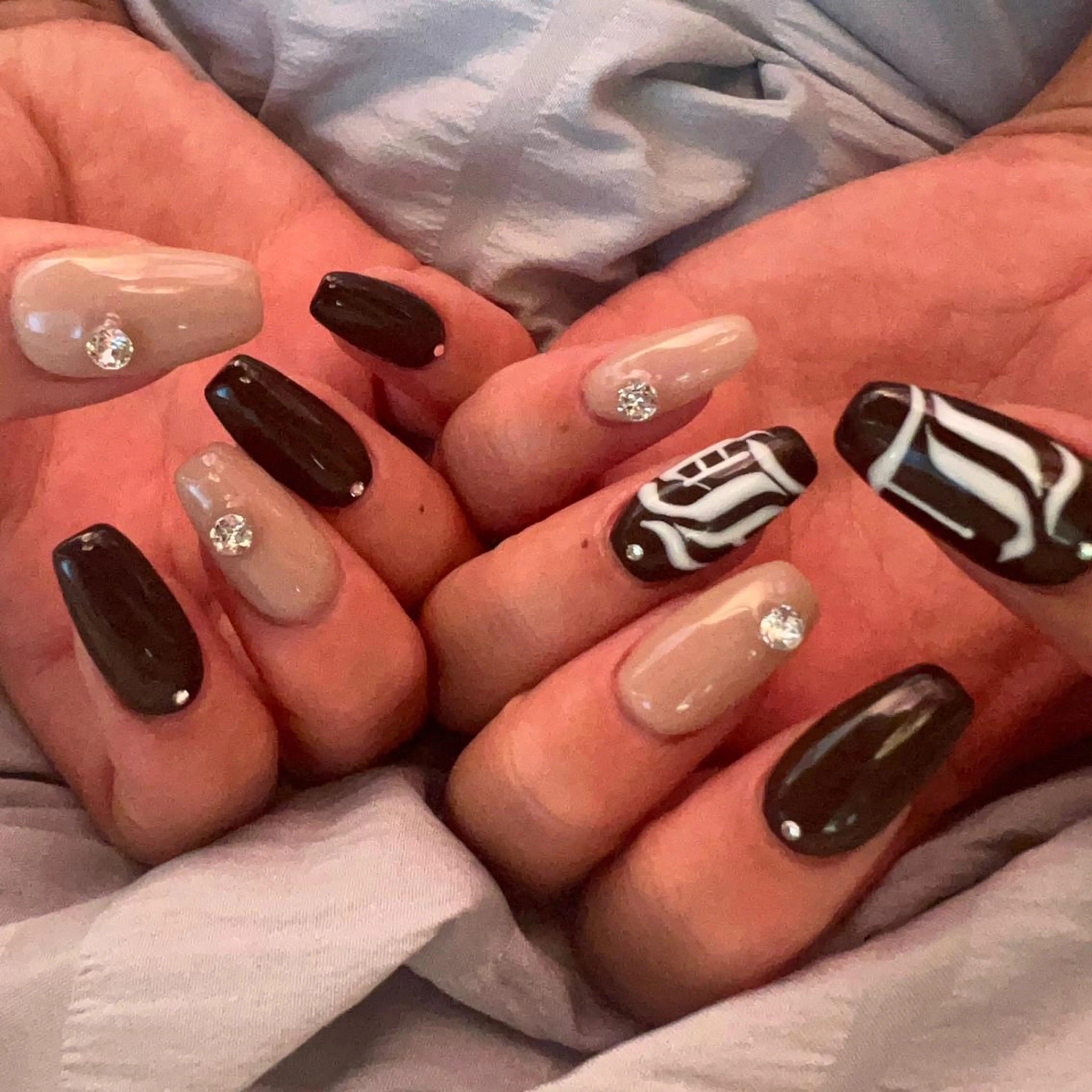 ネイル アートネイル ハンドネイル ハンドケア Allma Nailのネイルデザイン