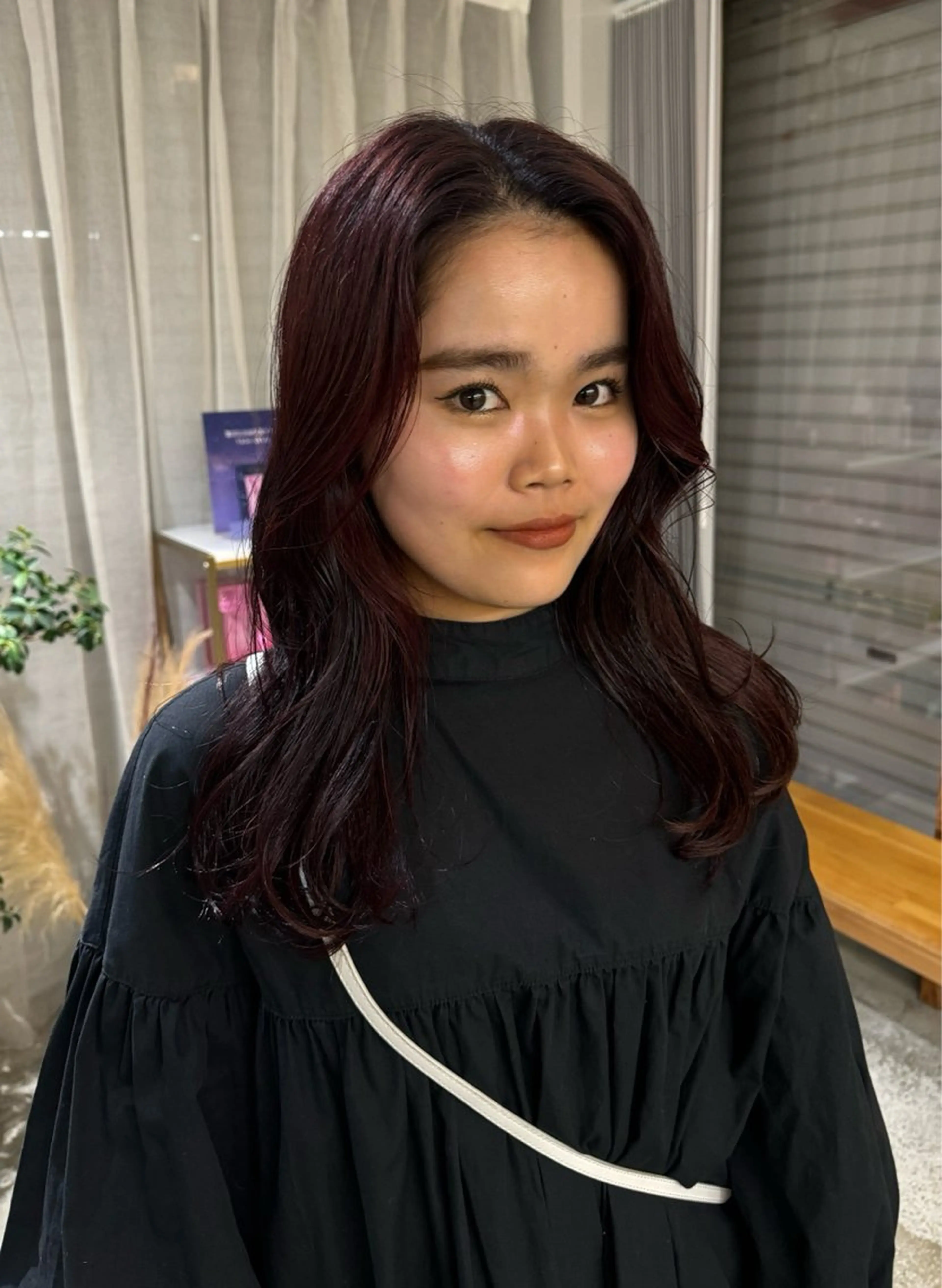 カラー まえだ にちかのヘアスタイル