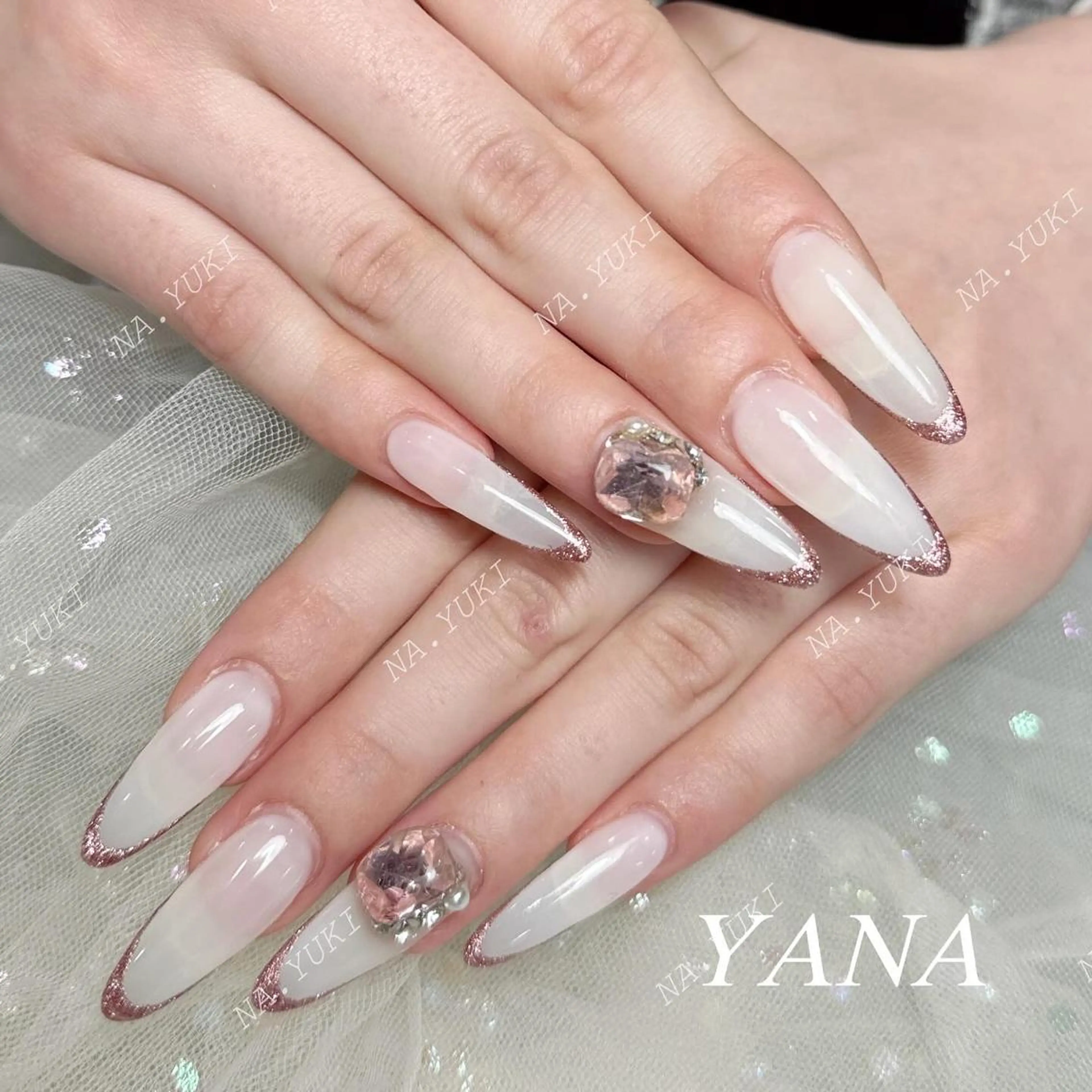 ネイル ハンドネイル ハンドケア 🦋 Queenieのネイルデザイン