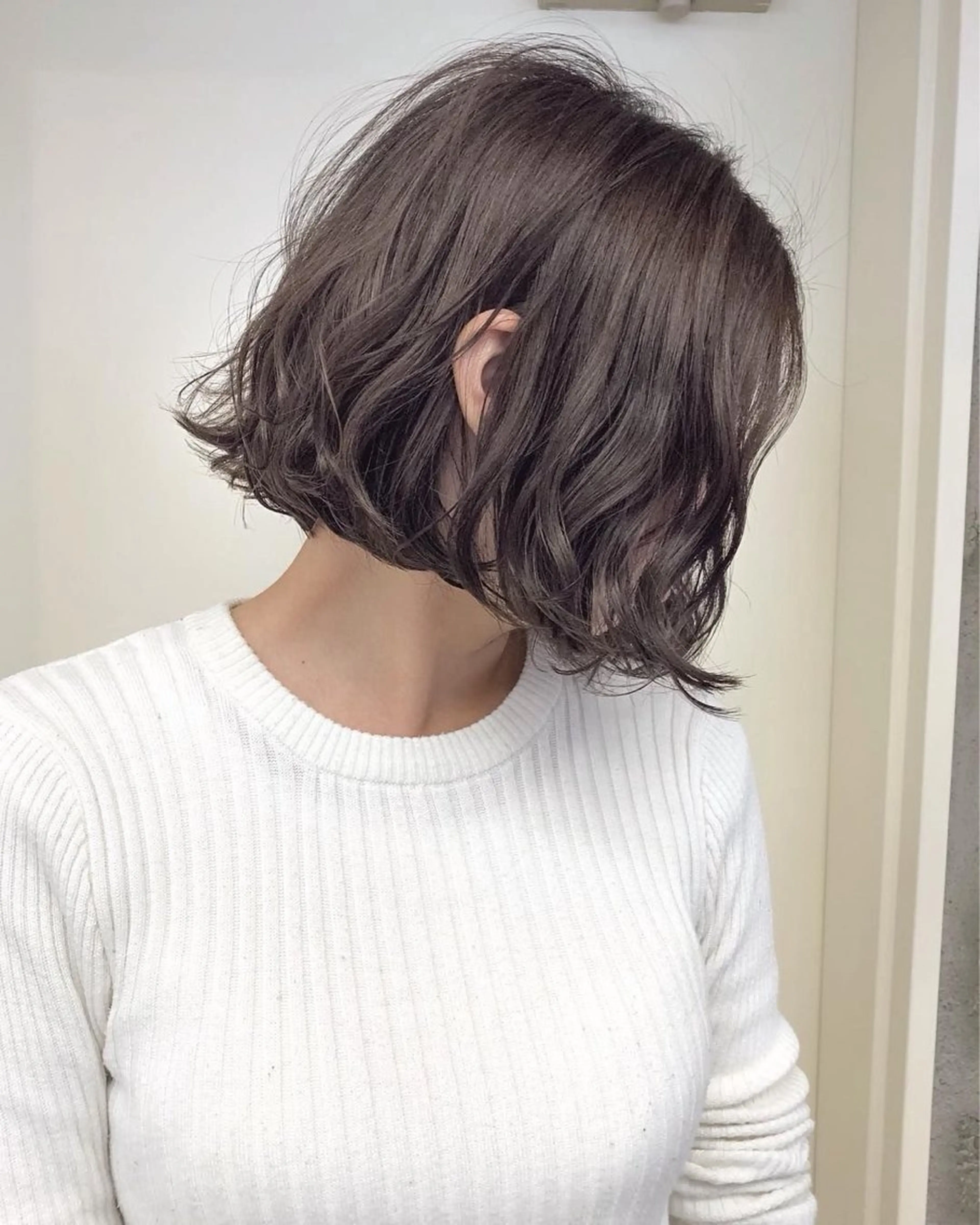 ミディアム カラー パーマ ボブ 森山 陽菜のヘアスタイル