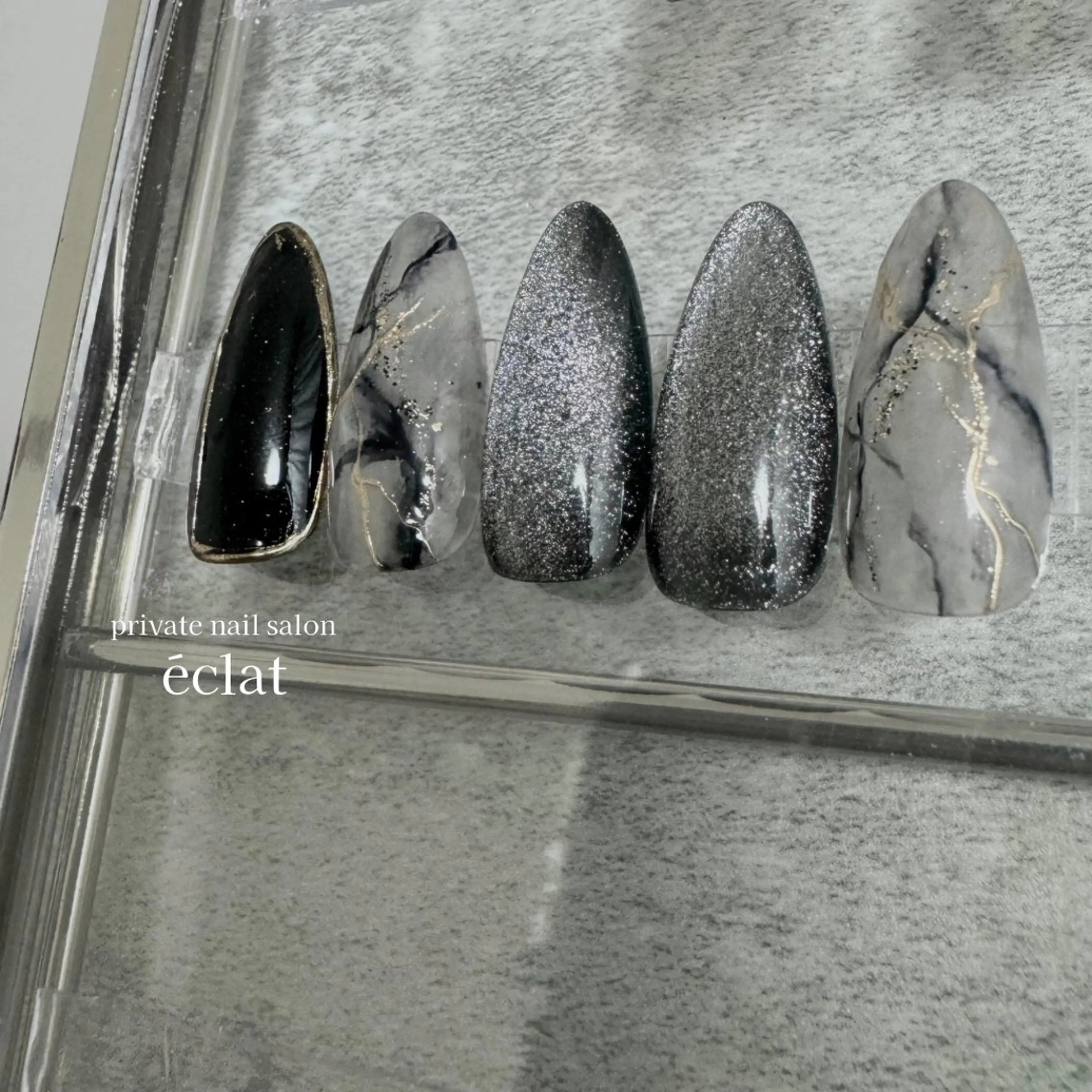 ネイル ニュアンスネイル 冬ネイル nailsalon éclatのネイルデザイン