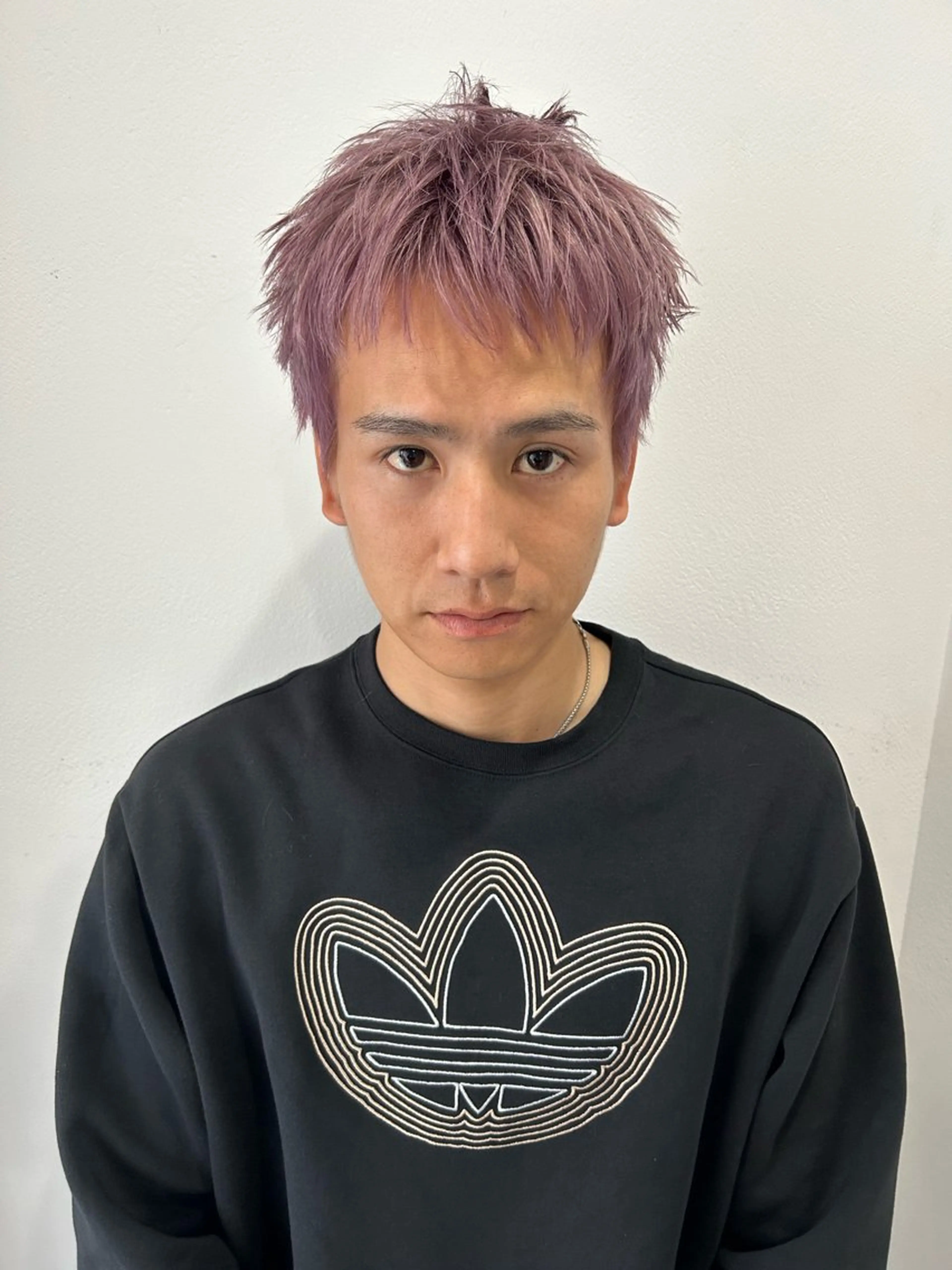 ショート カラー メンズ メンズブリーチ ブリーチ ケアブリーチ ピンクカラー カット ヘアカラー トリートメント Loom.所属・村上雅人 ナチュラルモードのヘアスタイル