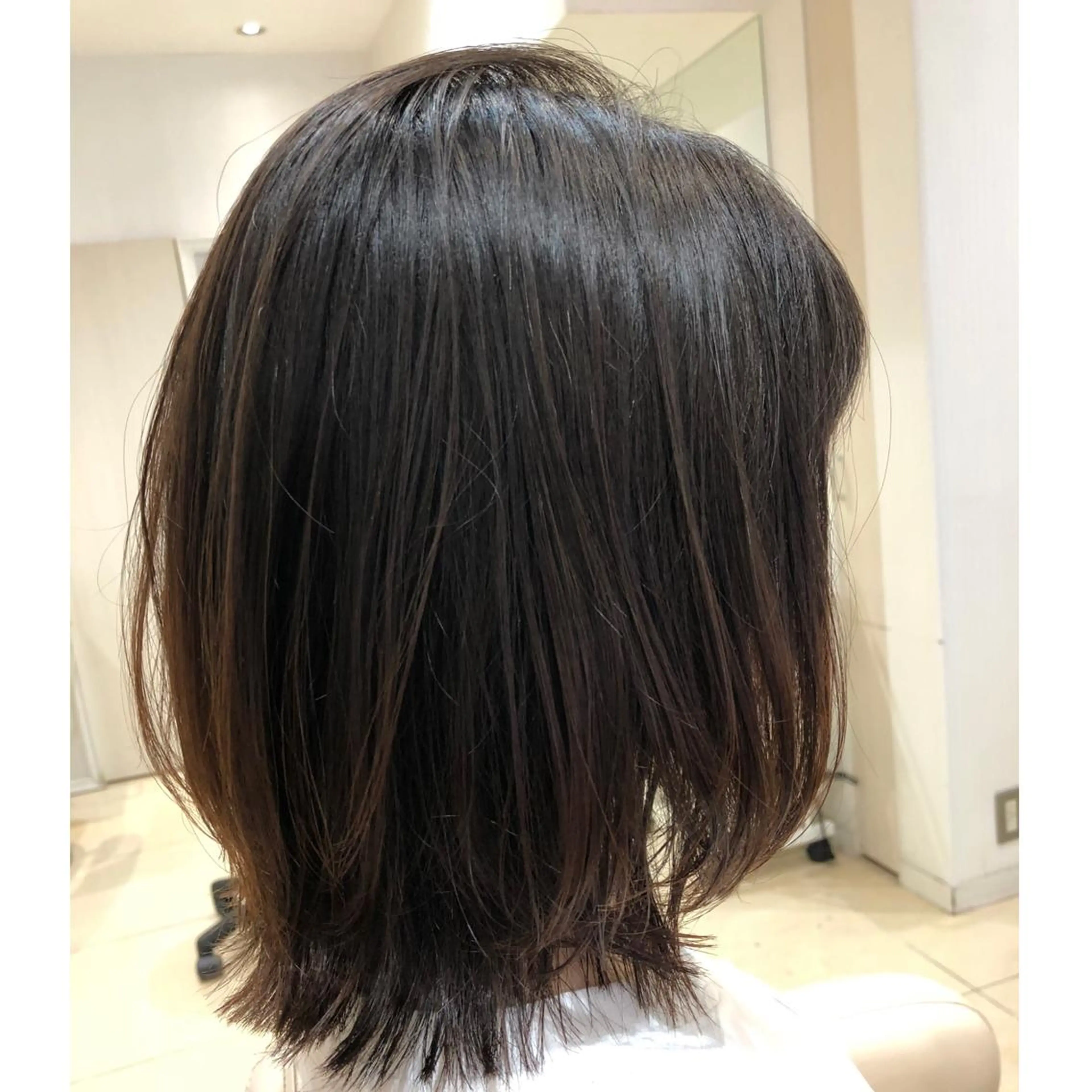 ミディアム レイヤーカット ウルフカット カジサ ケイコのヘアスタイル