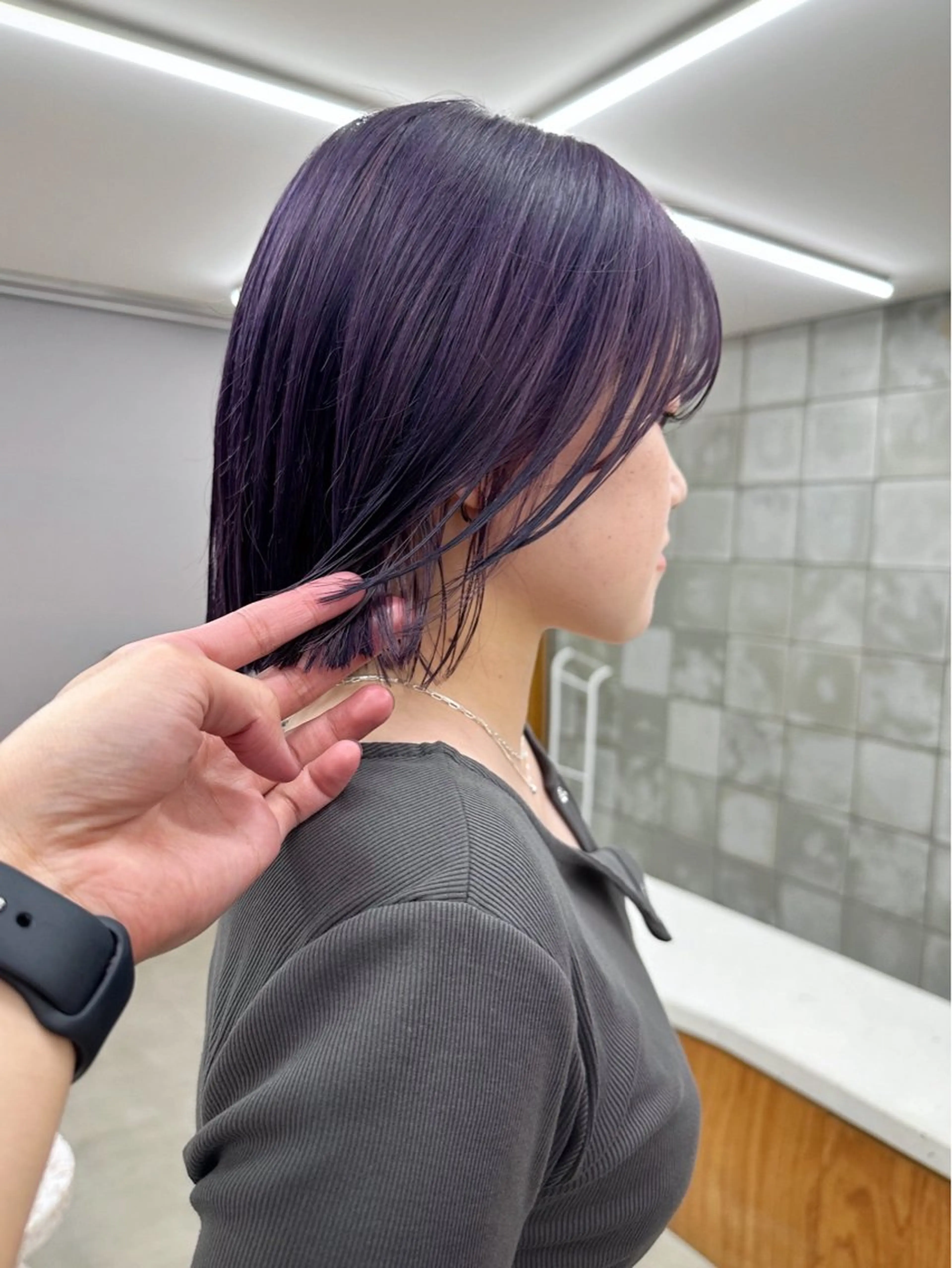 ショート カラー ブリーチ ディープパープル ラベンダーカラー パープルカラー カット ヘアカラー 榛地 渉馬のヘアスタイル