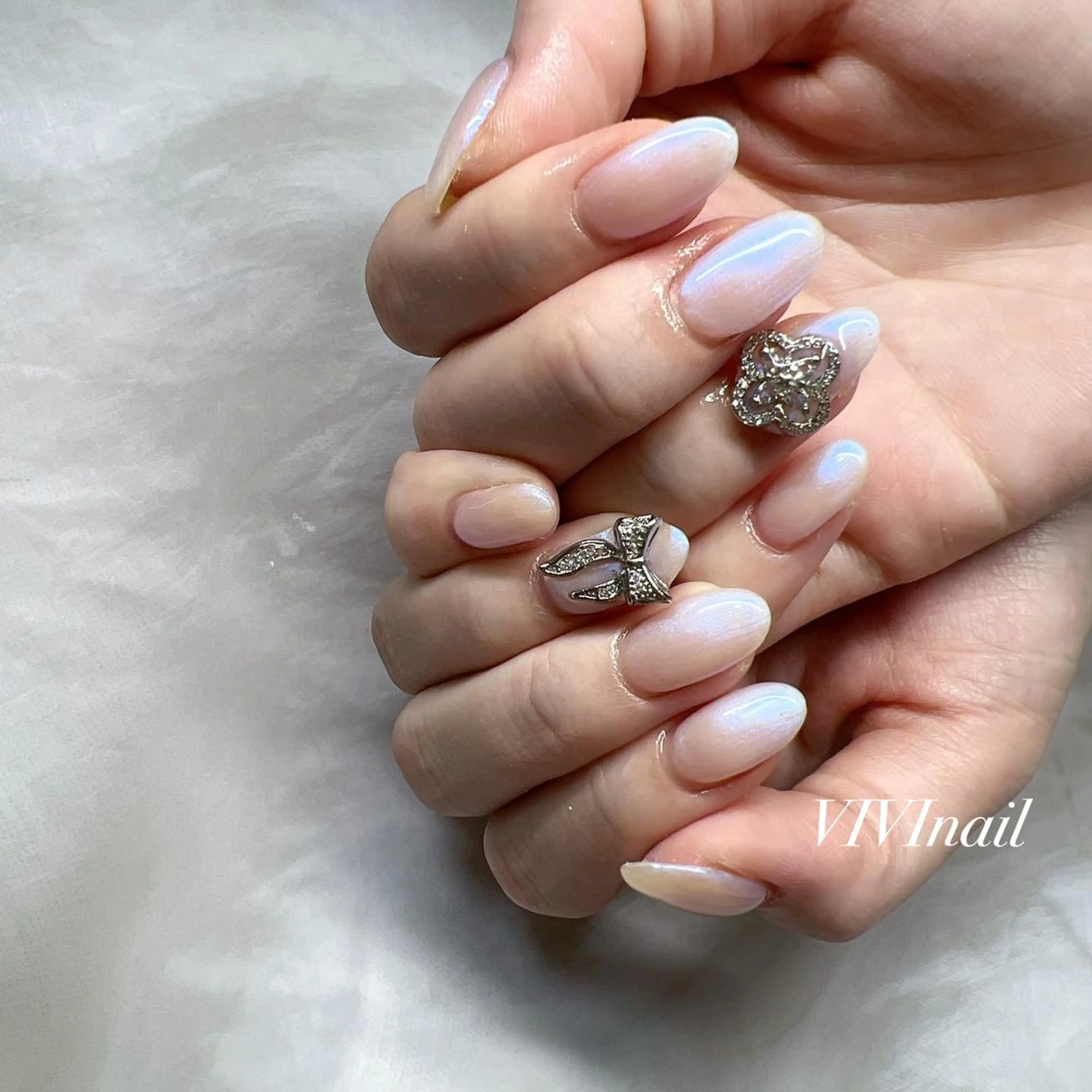 ネイル シンプルネイル ハンドネイル vivi nailのネイルデザイン