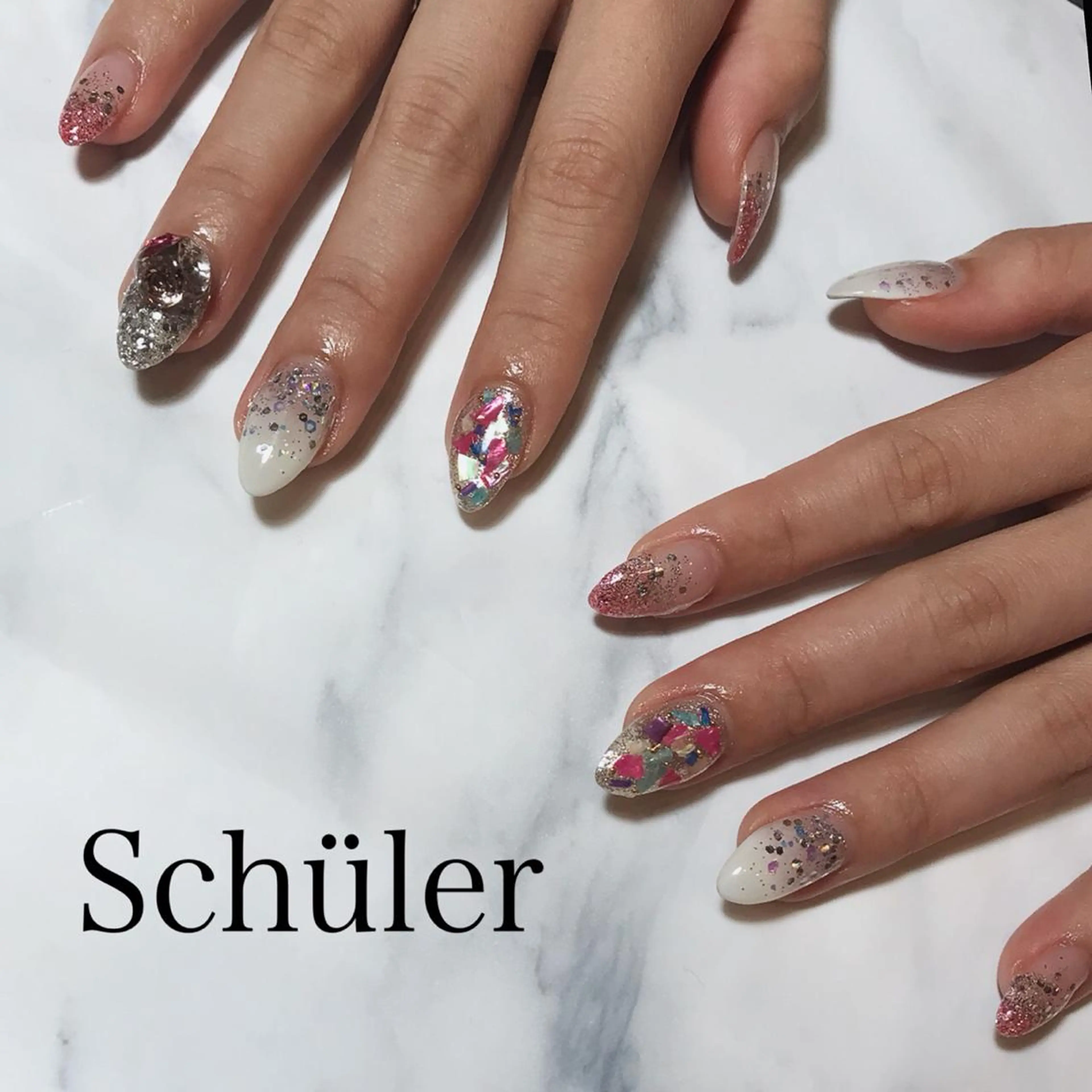 ネイル Schüler所属・野内 まきのネイルデザイン