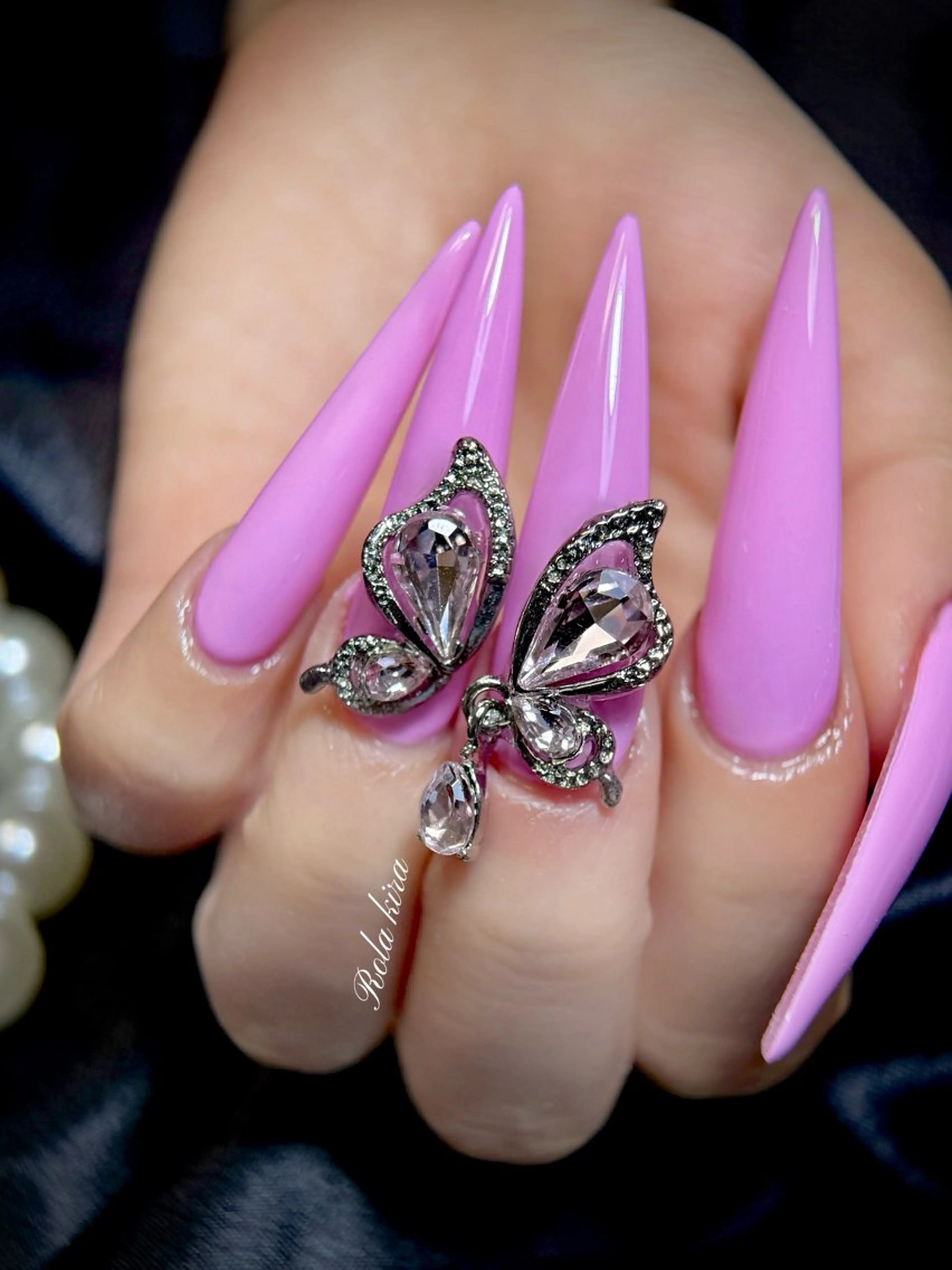 ロング 韓国風ヘア ハンドネイル Rola kira nail salon所属・Rola kira 麗のネイルデザイン