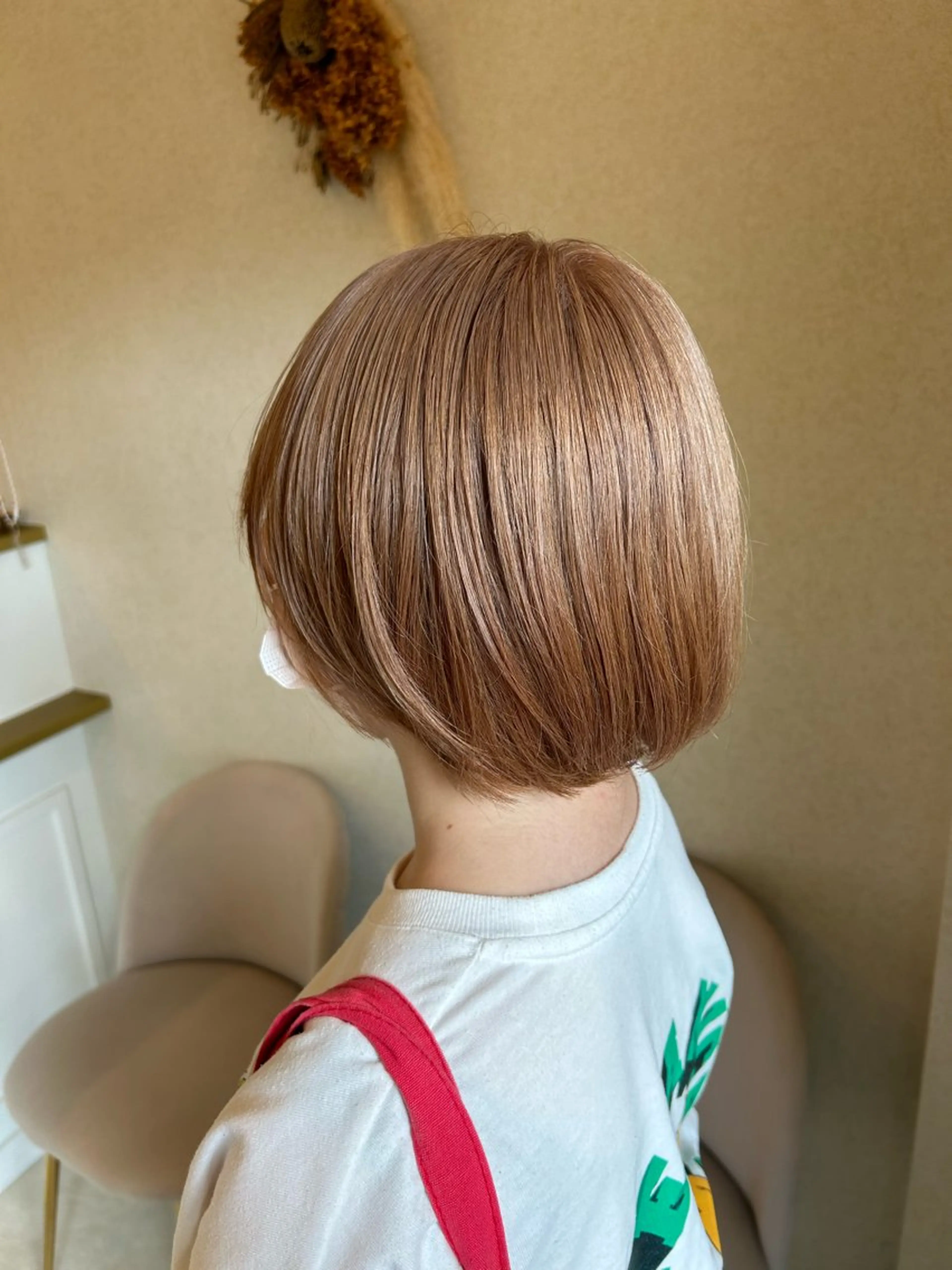 ショート カラー ベージュカラー ミルクティーベージュ REM_aokijima所属・土屋 竣奨のヘアスタイル