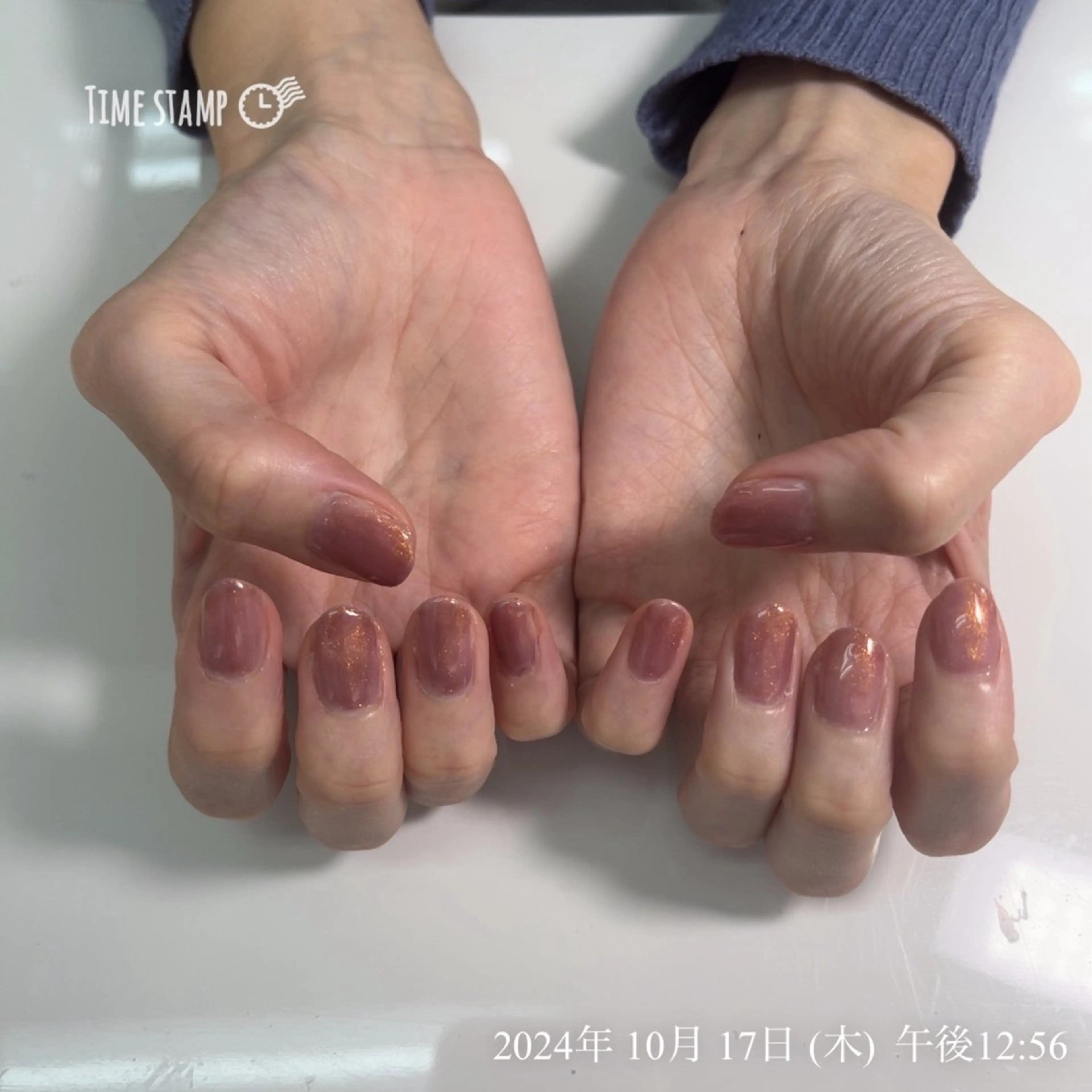 ネイル オーロラネイル 朝霞　nail  salon santa所属・菊嶋 文代のネイルデザイン