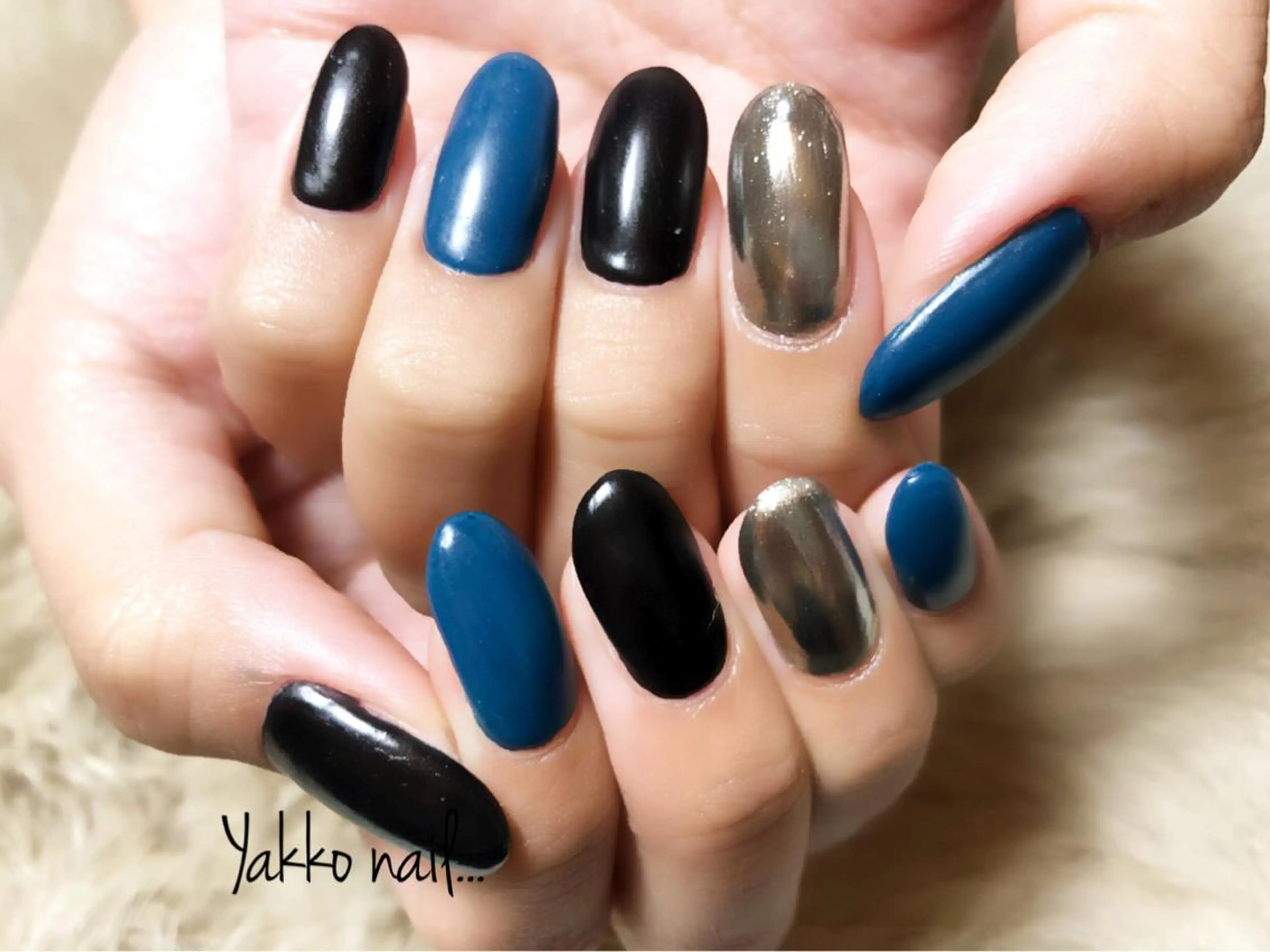 ネイル Yakko pas á pasのネイルデザイン