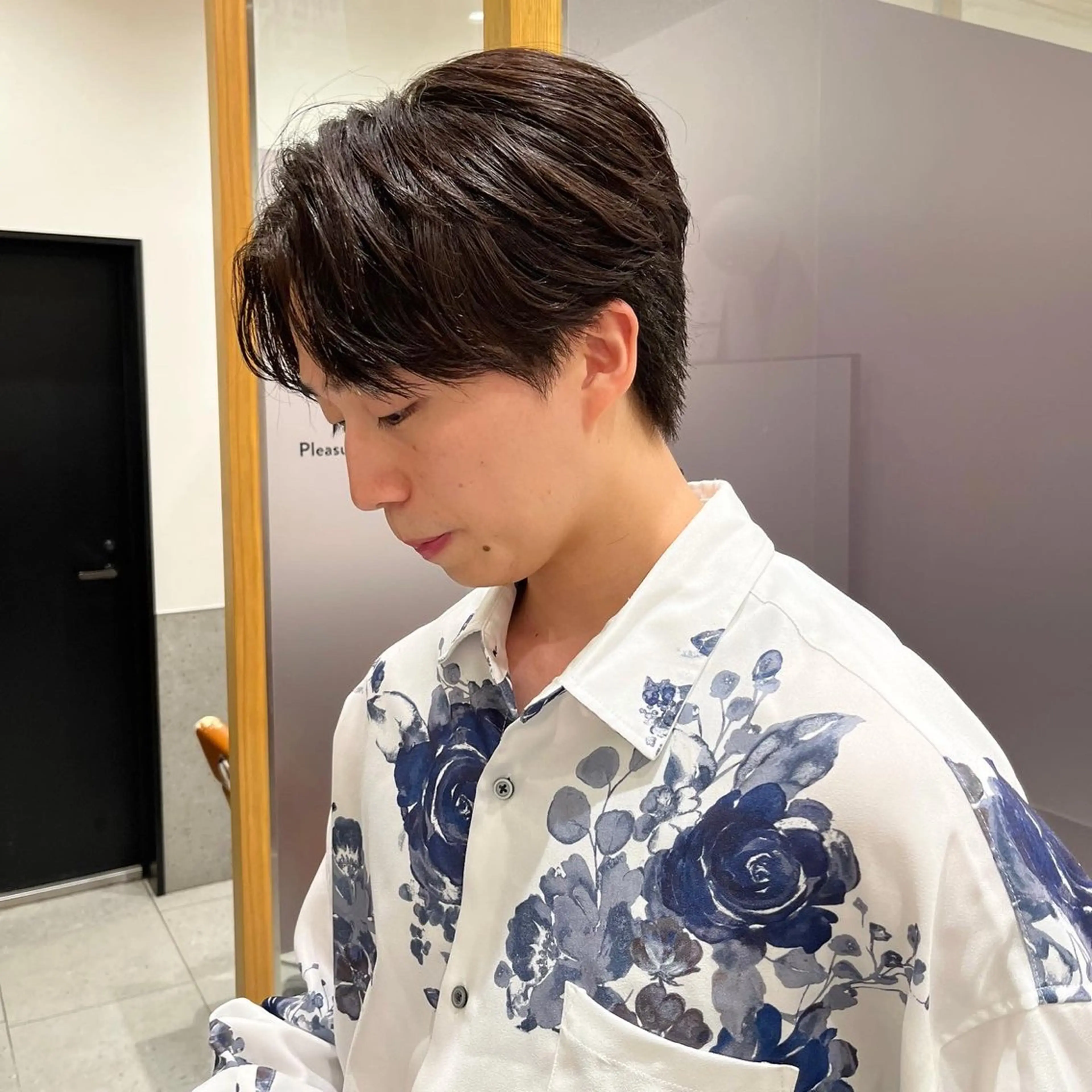 ショート メンズ カット 縮毛矯正 店舗移動します ご連絡くださいESAのヘアスタイル