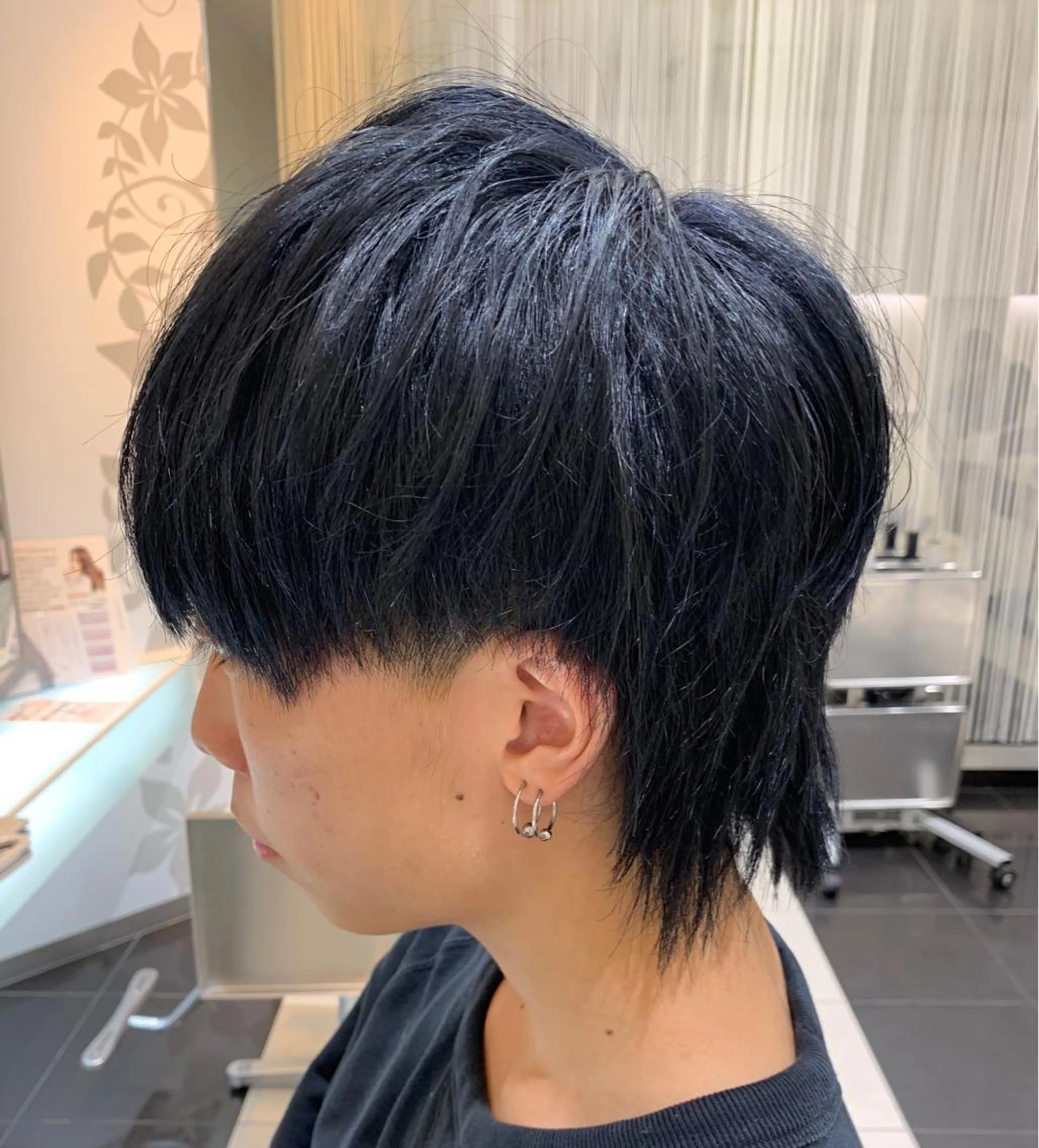 ショート カラー メンズ メンズブリーチ ブリーチ ブルーカラー ブルージュ 赤み消しカラー /透明感カラー 上長のヘアスタイル