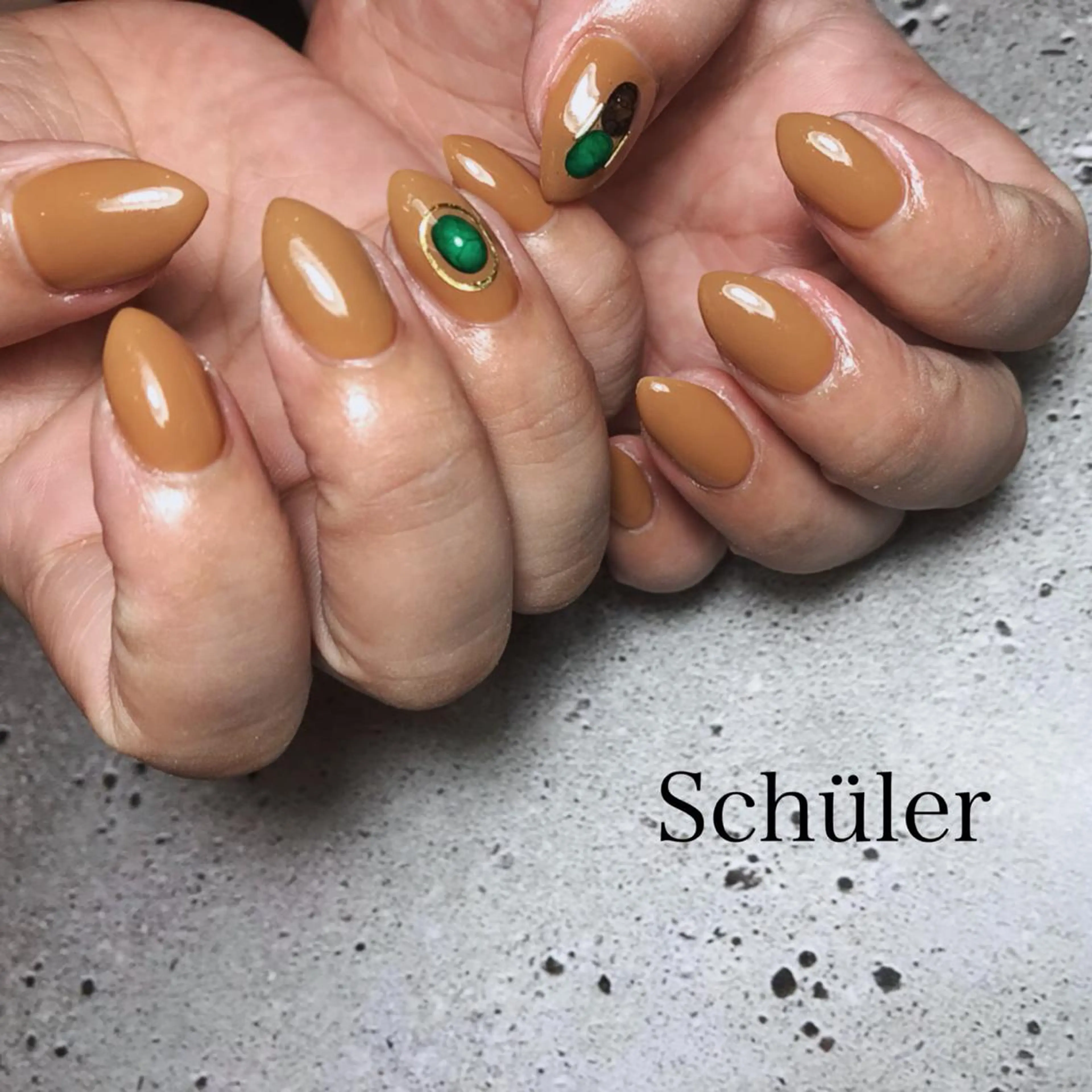 ネイル ハンドネイル Schüler所属・野内 まきのネイルデザイン