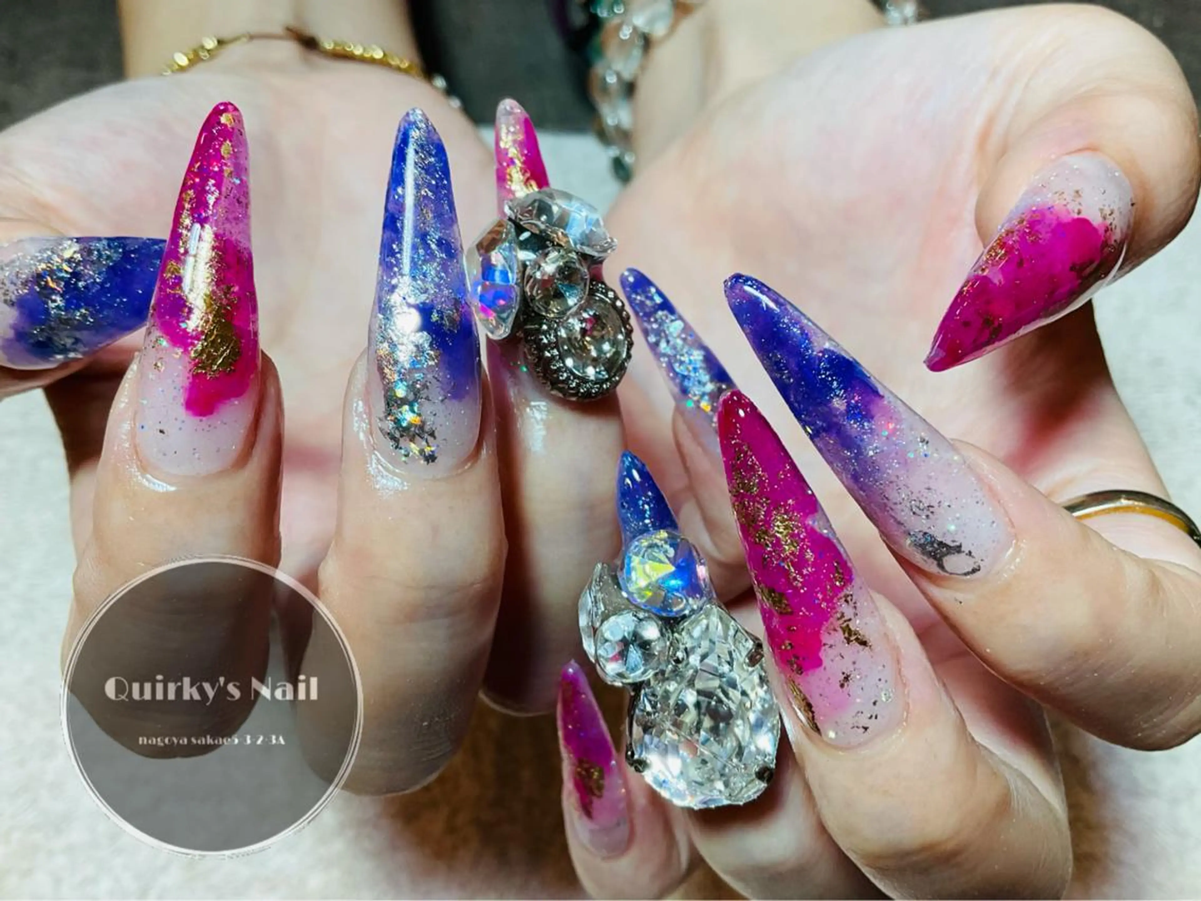 ネイル アートネイル ニュアンスネイル Quirky's Nail【栄店】のネイルデザイン