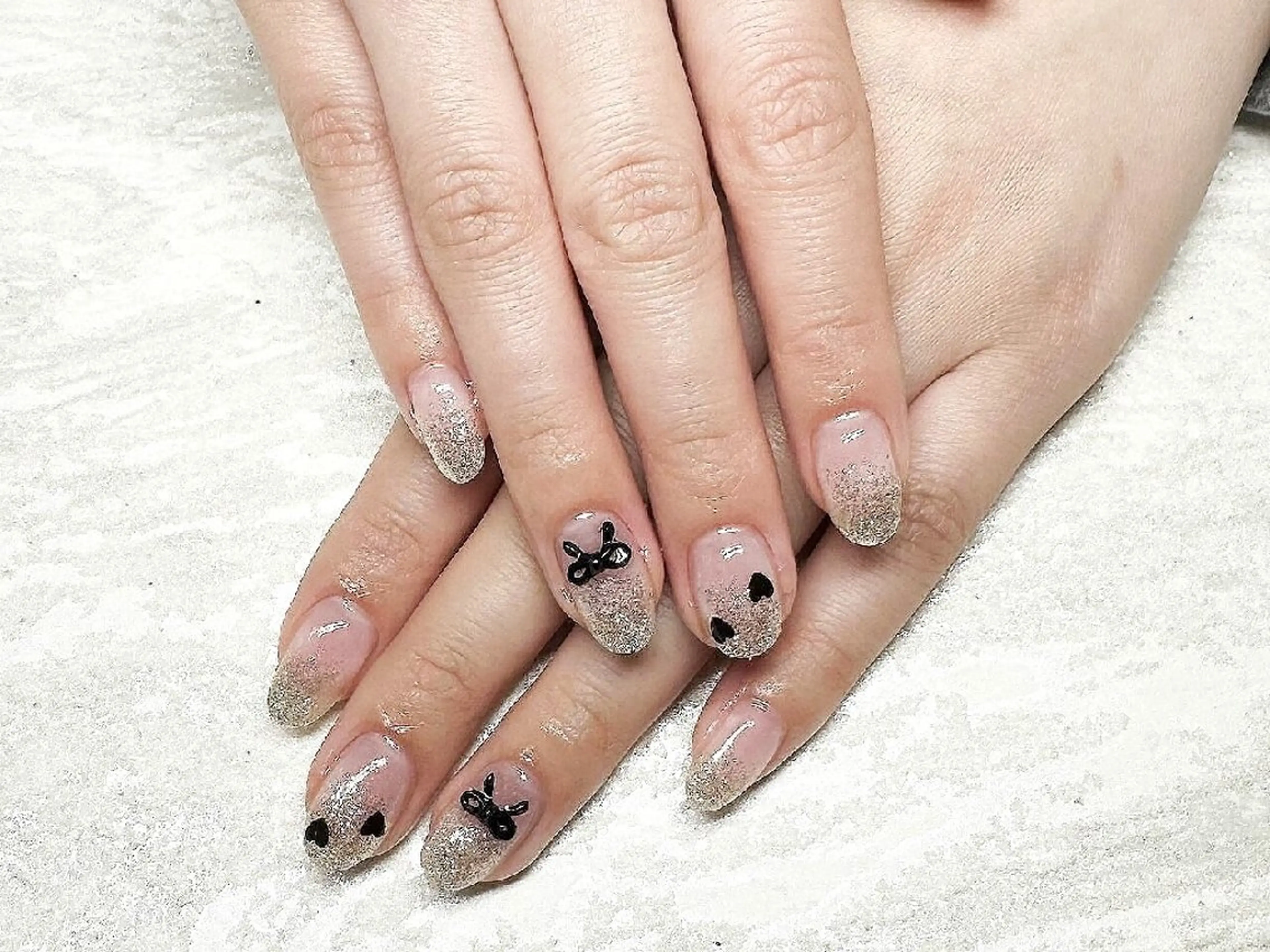 ネイル 韓国ネイル ニュアンスネイル リボン ハンドネイル JULIE NAILのネイルデザイン