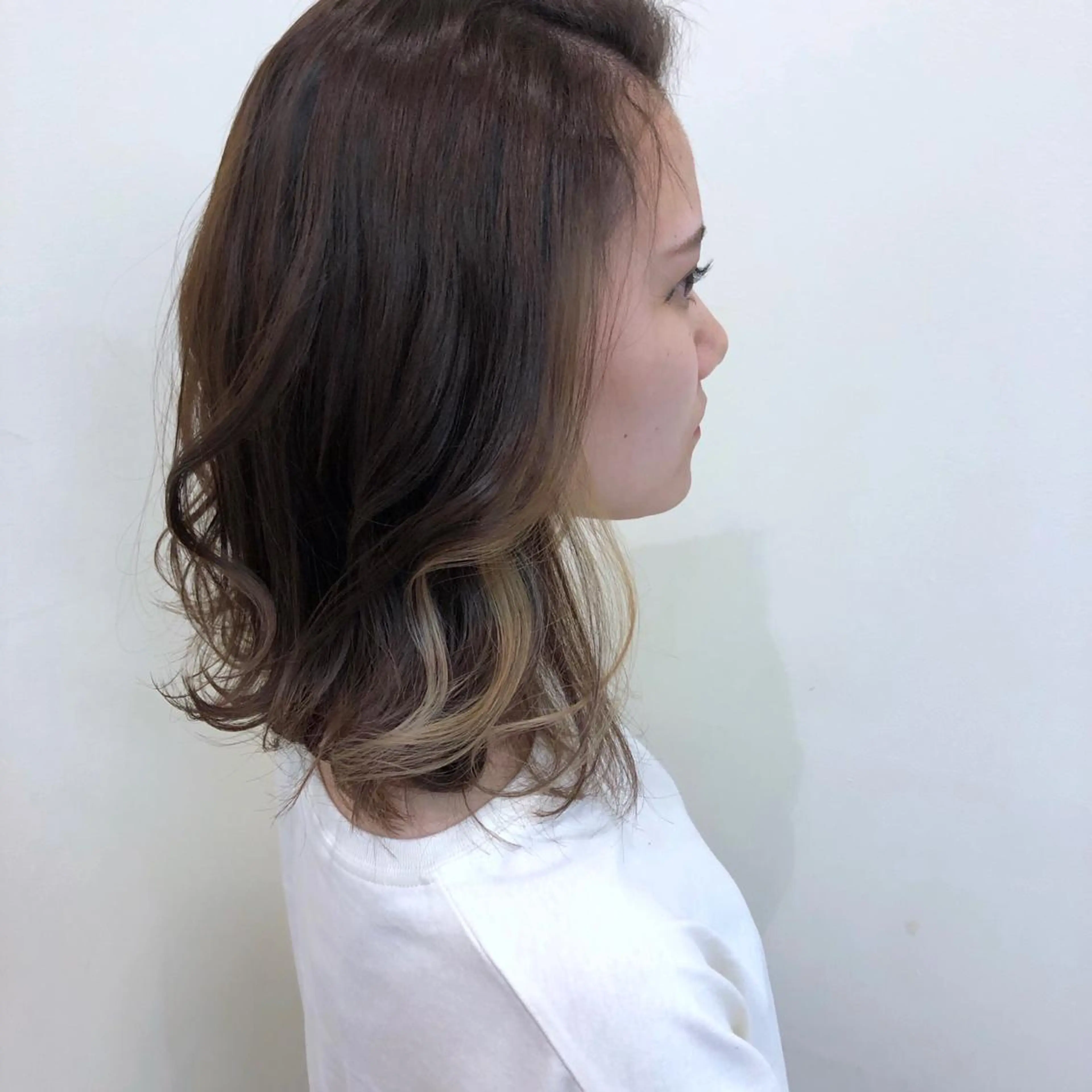 ミディアム カラー ベージュカラー インナーカラー 北花田美容師🍃村尾 光太/むらのヘアスタイル