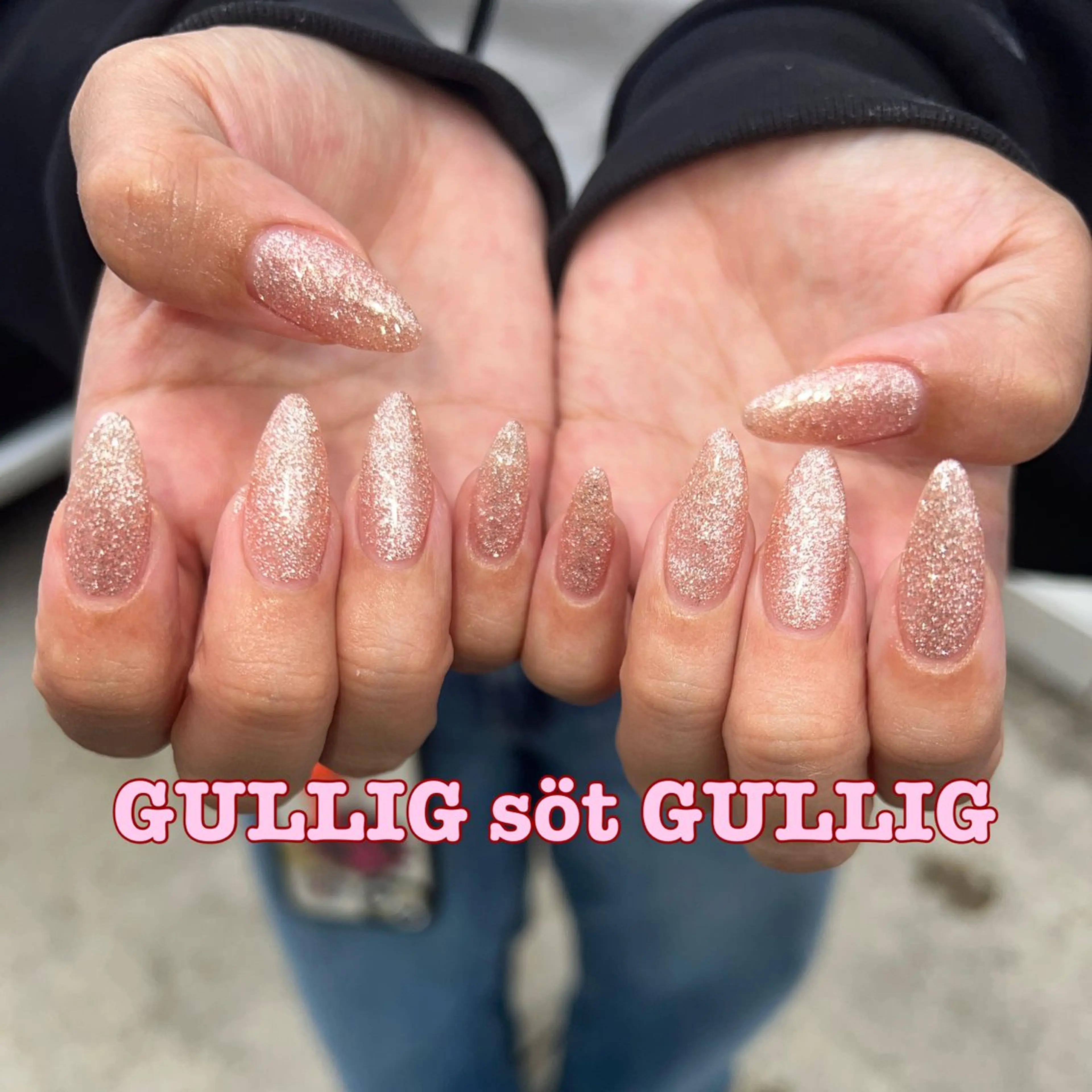 ネイル マグネットネイル ハンドネイル GULLIG söt GULLIGのネイルデザイン