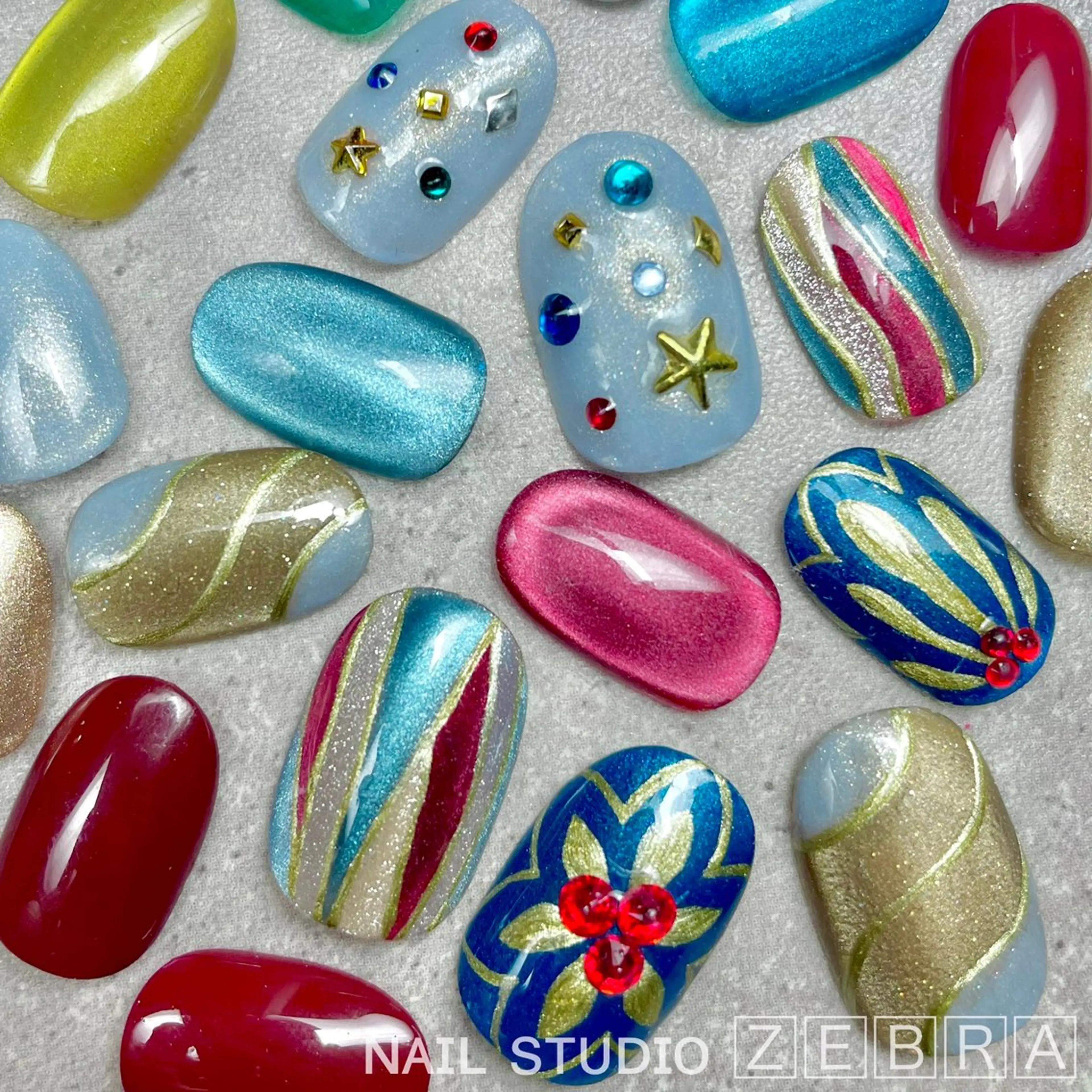 12月限定🌟クリスマスデザインネイル🎄(オフ込み)の写真