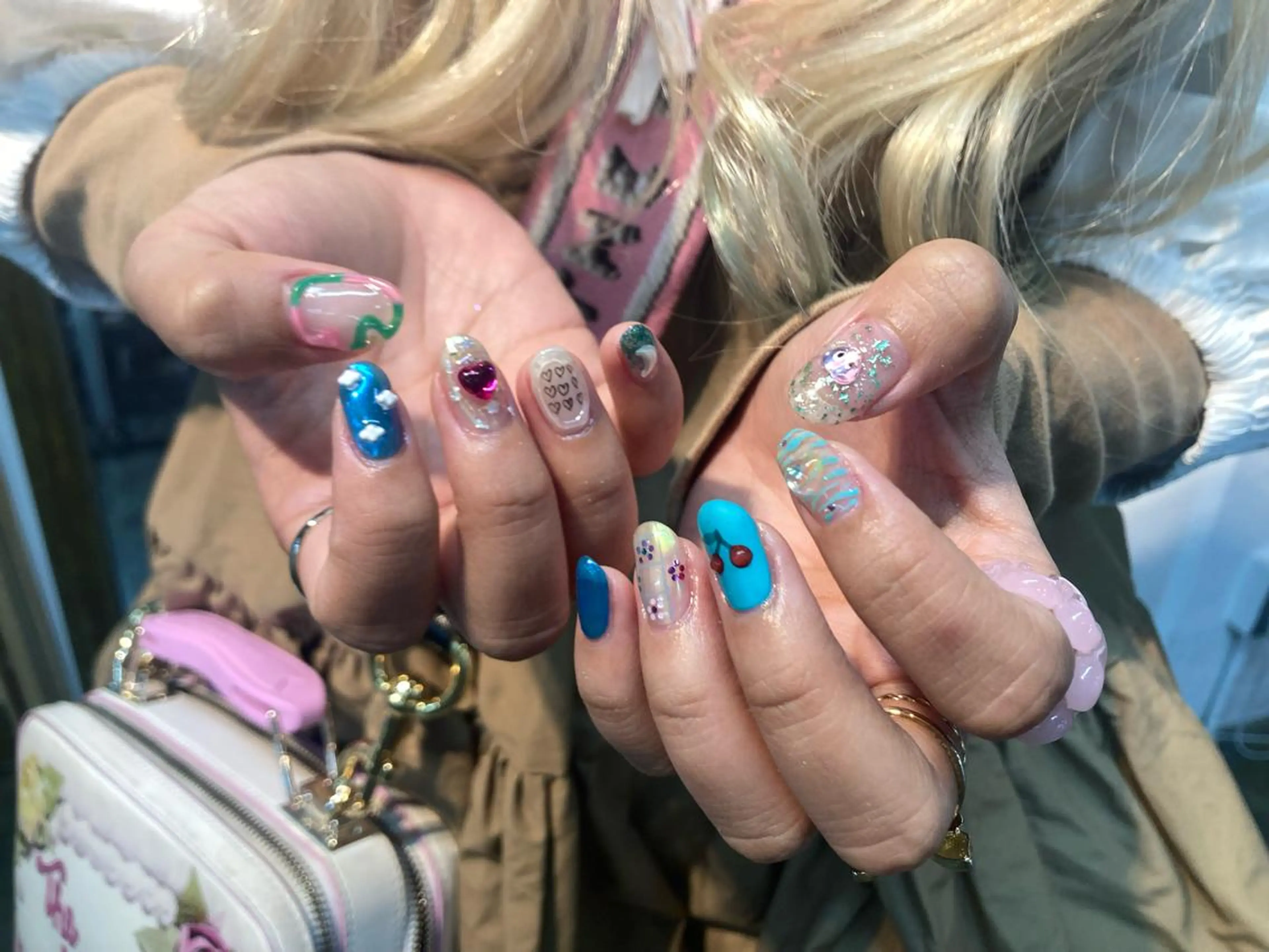 ネイル アートネイル tipsy+ chihiroのネイルデザイン