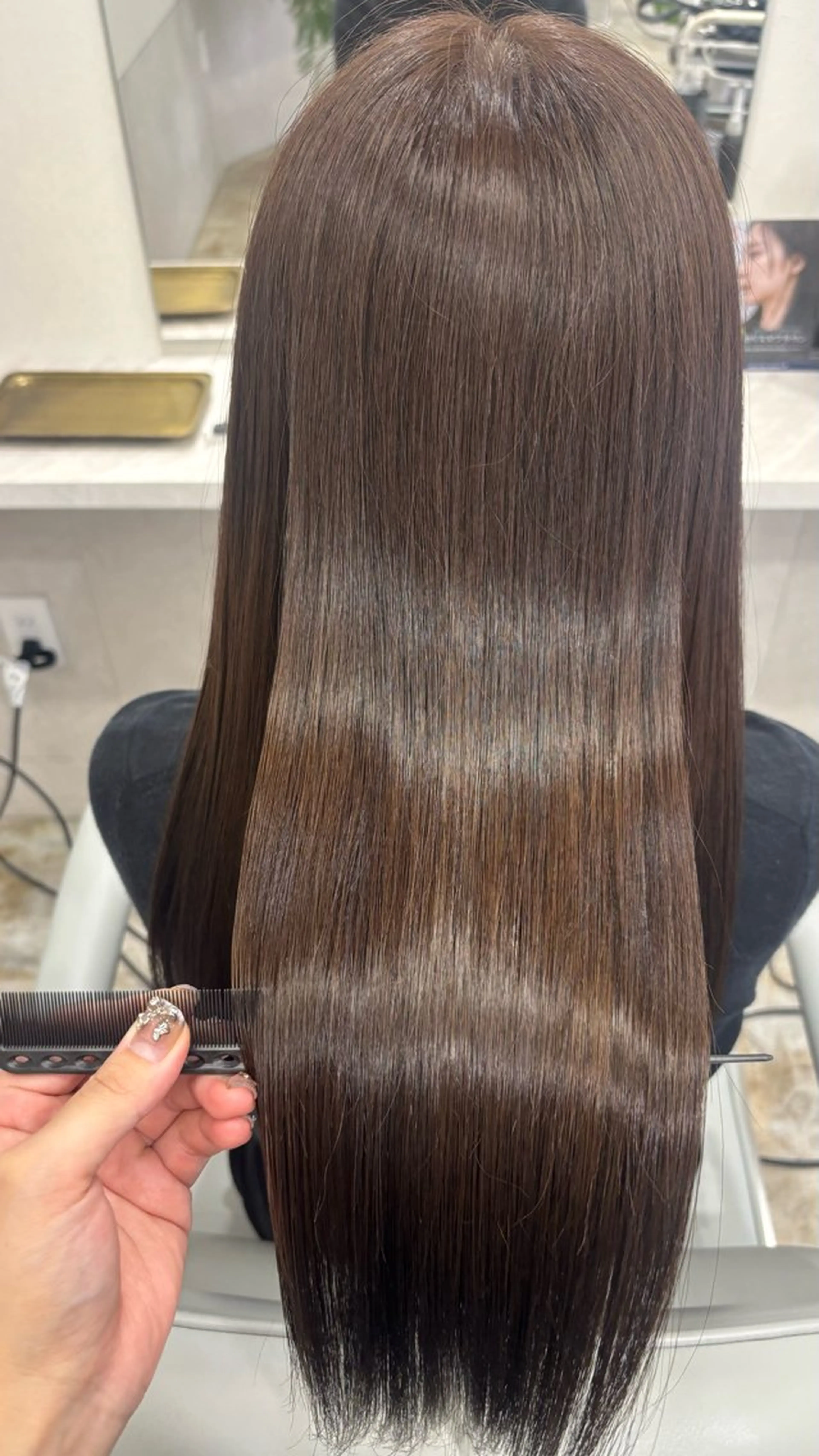 ロング カラー 透明感カラー グレージュ イルミナカラー スターダスト 髪質改善 ヘアカラー トリートメント makoto⌇レイヤ ー⌇艶カラー🍒‎のヘアスタイル