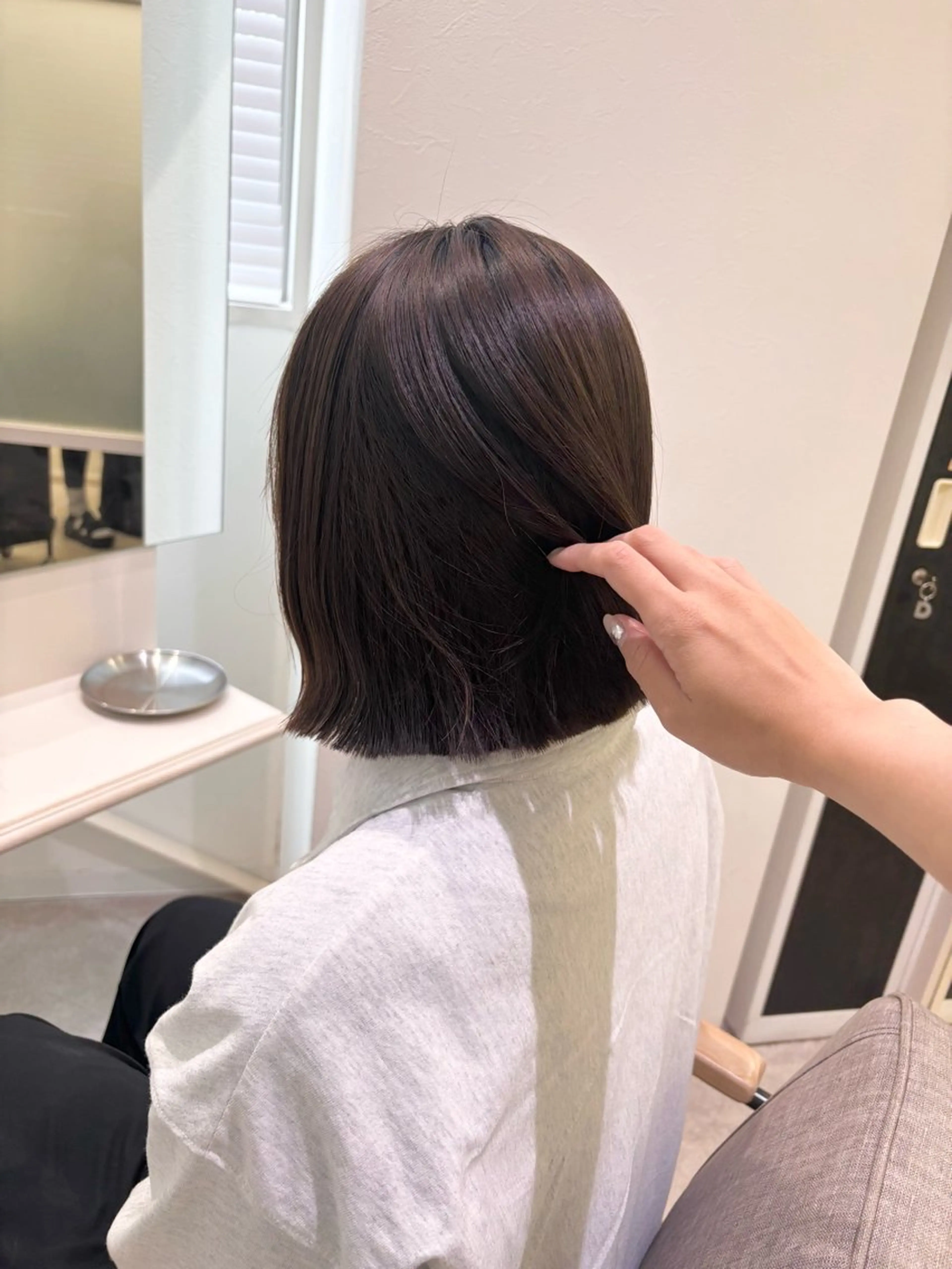 ミディアム 切りっぱなしボブ ボブ カット ヘアアレンジ🪽🎀 艶カラー/天王寺のヘアスタイル