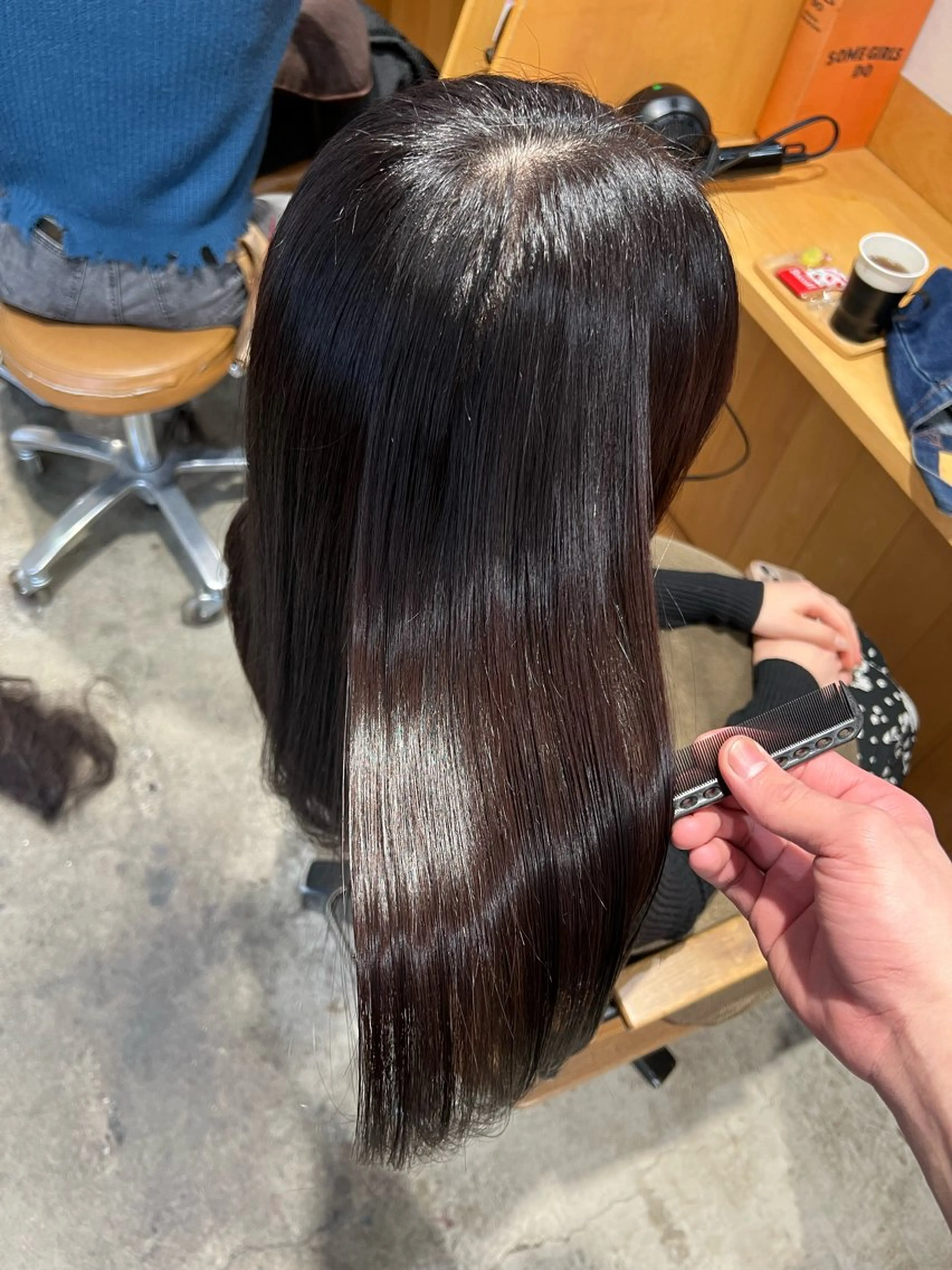 セミロング カット ヘアカラー トリートメント ✨艶髪✨ 透明感カラー　Rinのヘアスタイル