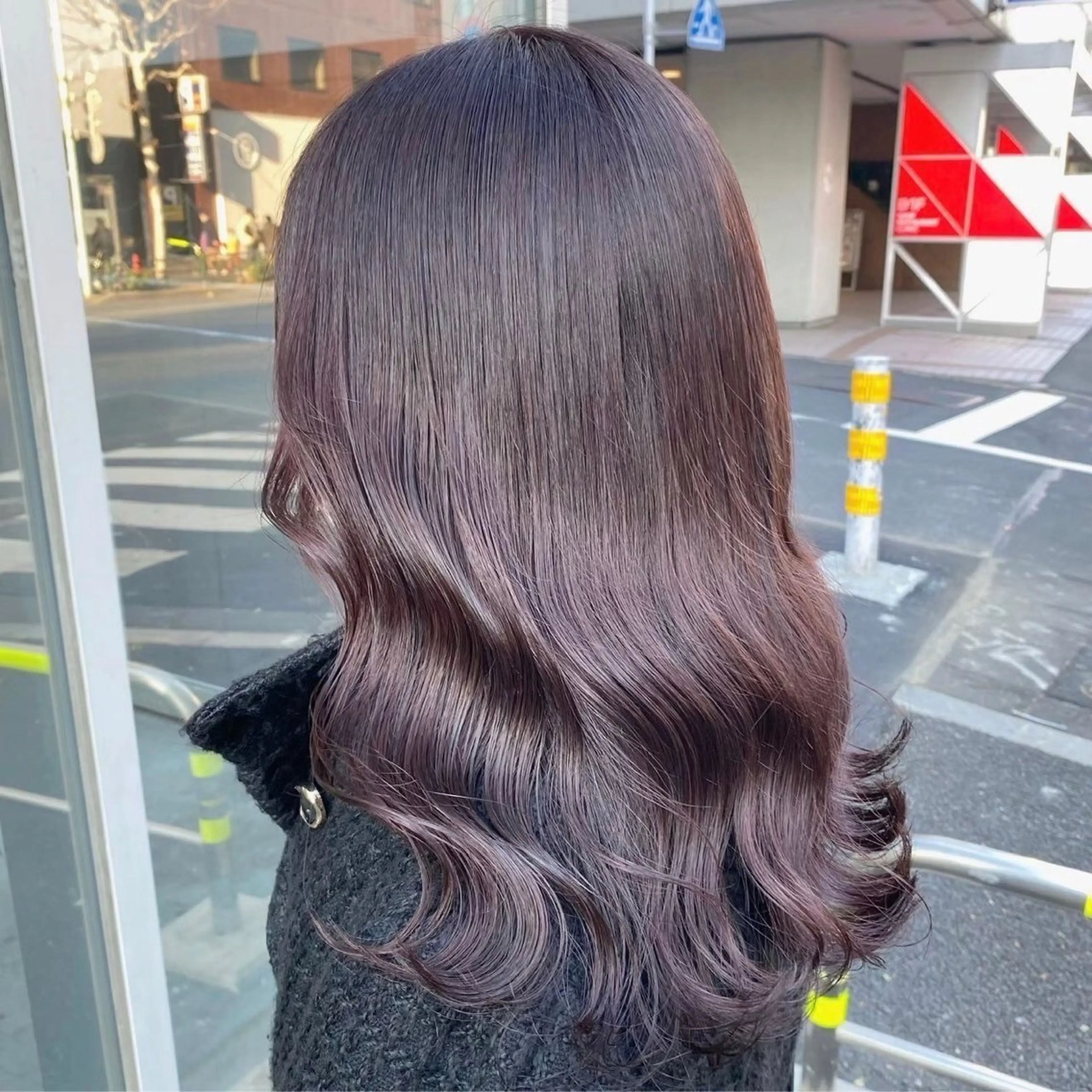 セミロング ヘアアレンジ 透明感くすみカラー 🩶カナタ🩶のヘアスタイル