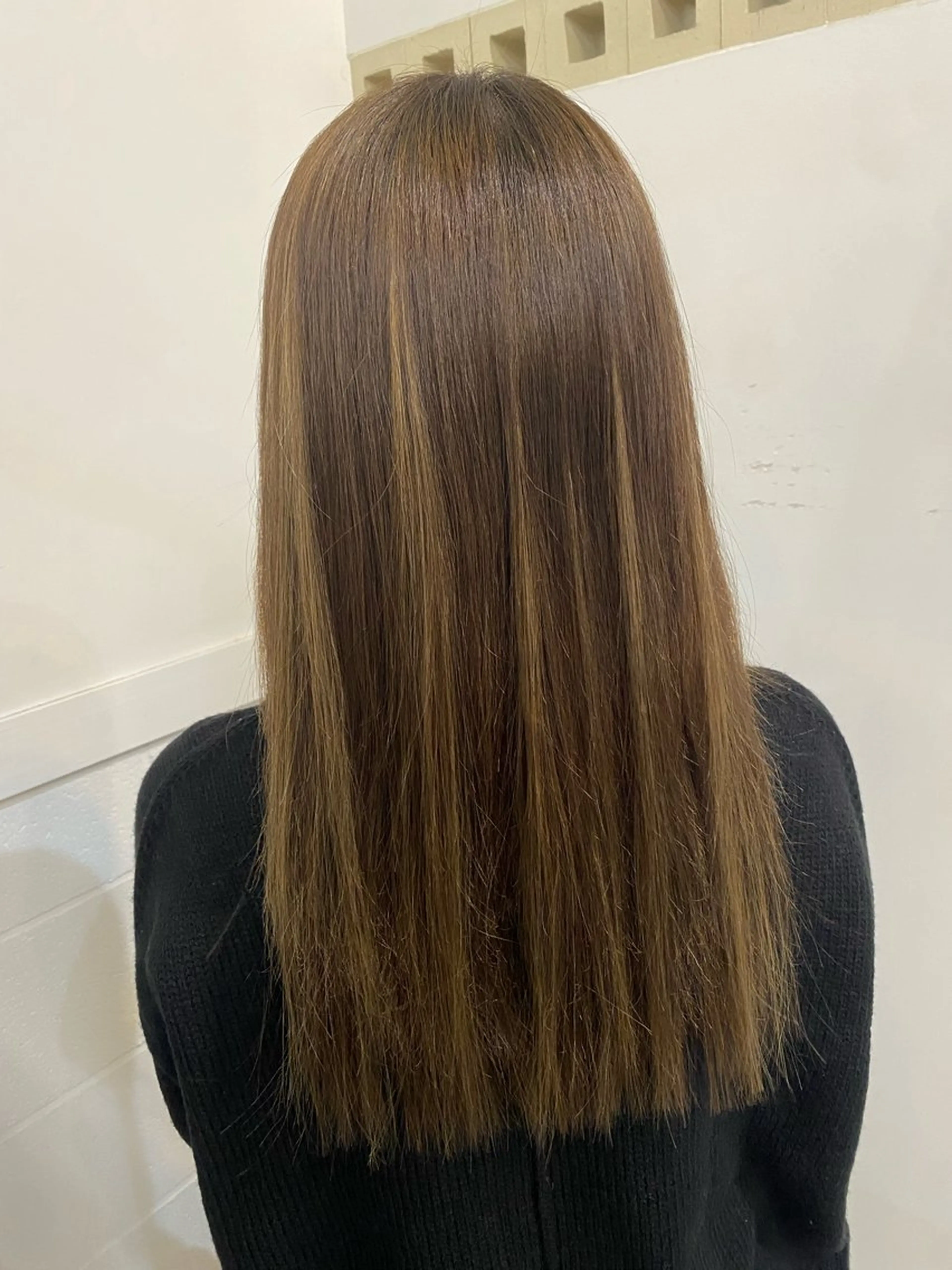 ロング ハイライト BRAS ナカガワのヘアスタイル