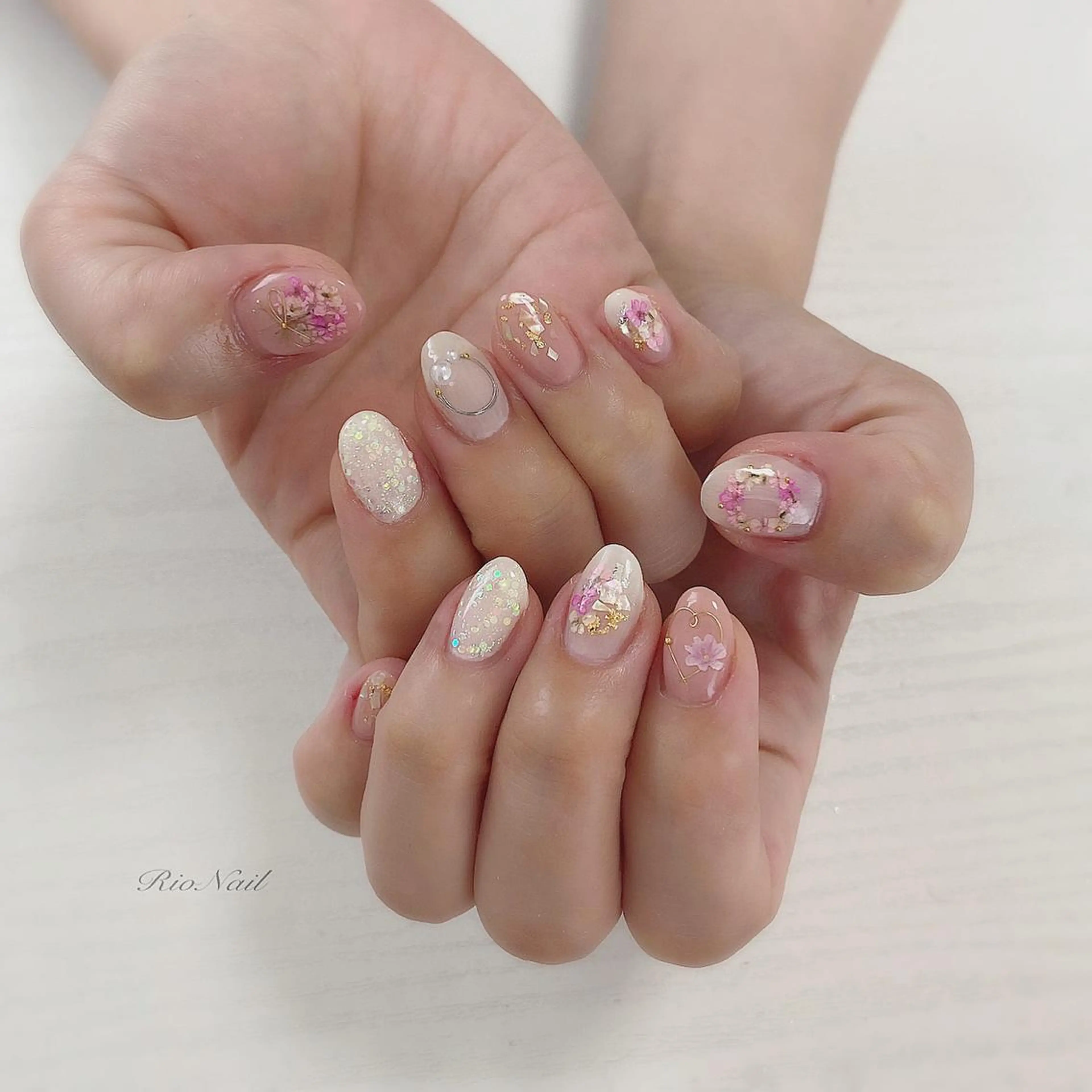 ネイル KISHIKAWA MEGUMIのネイルデザイン