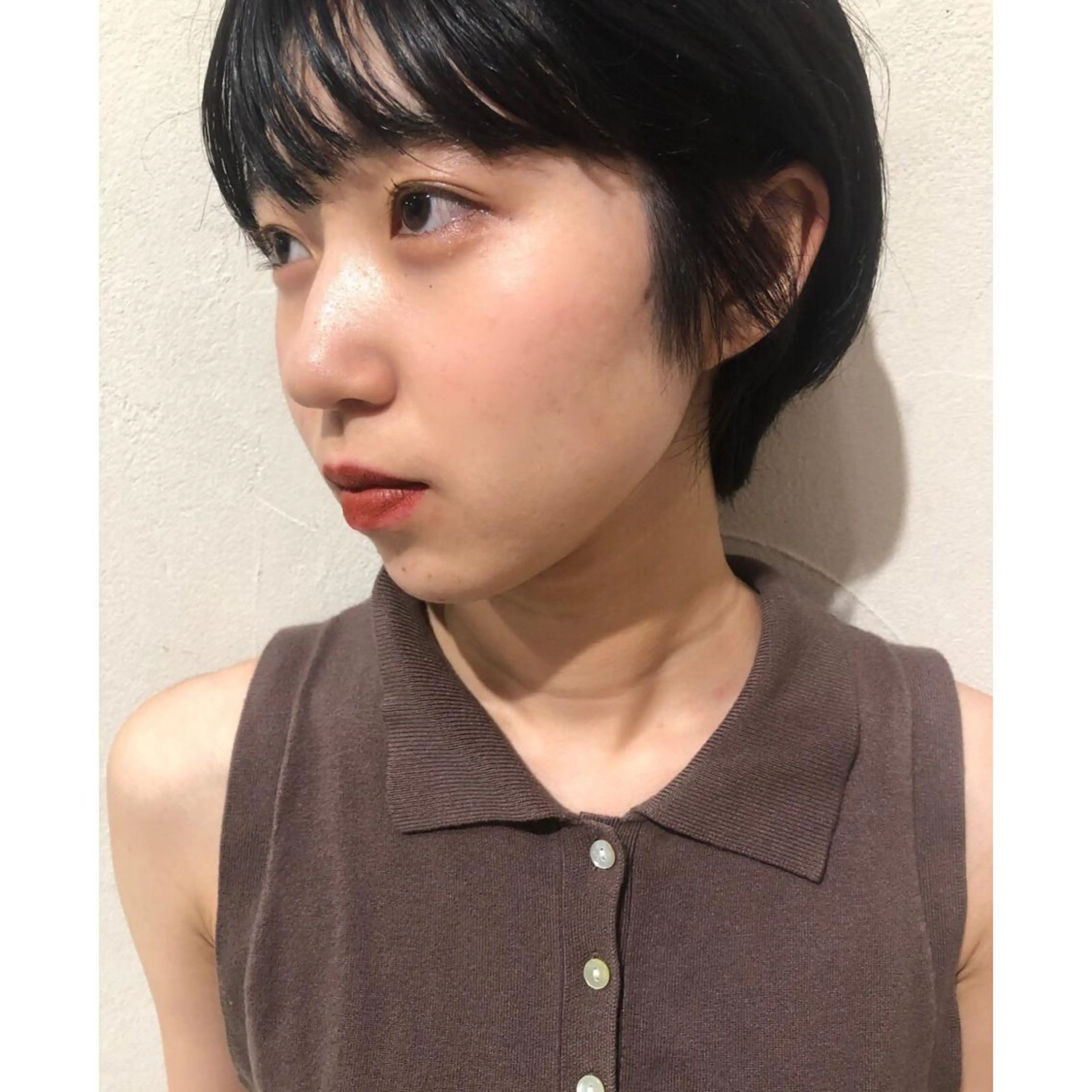 ショート レイヤーカット/ 透明感カラーmikuのヘアスタイル