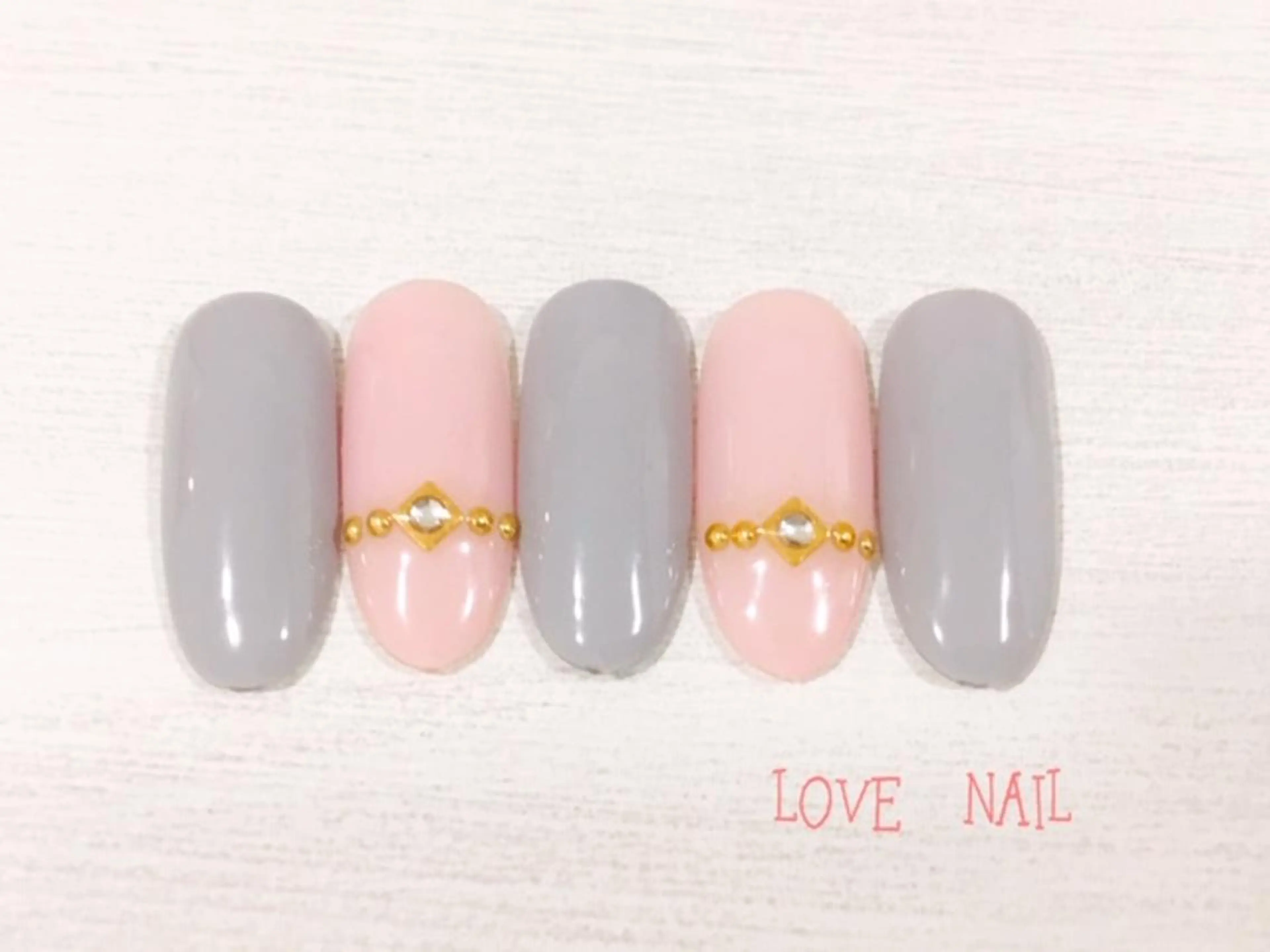 ネイル LOVE NAIL 💕Sonoのネイルデザイン