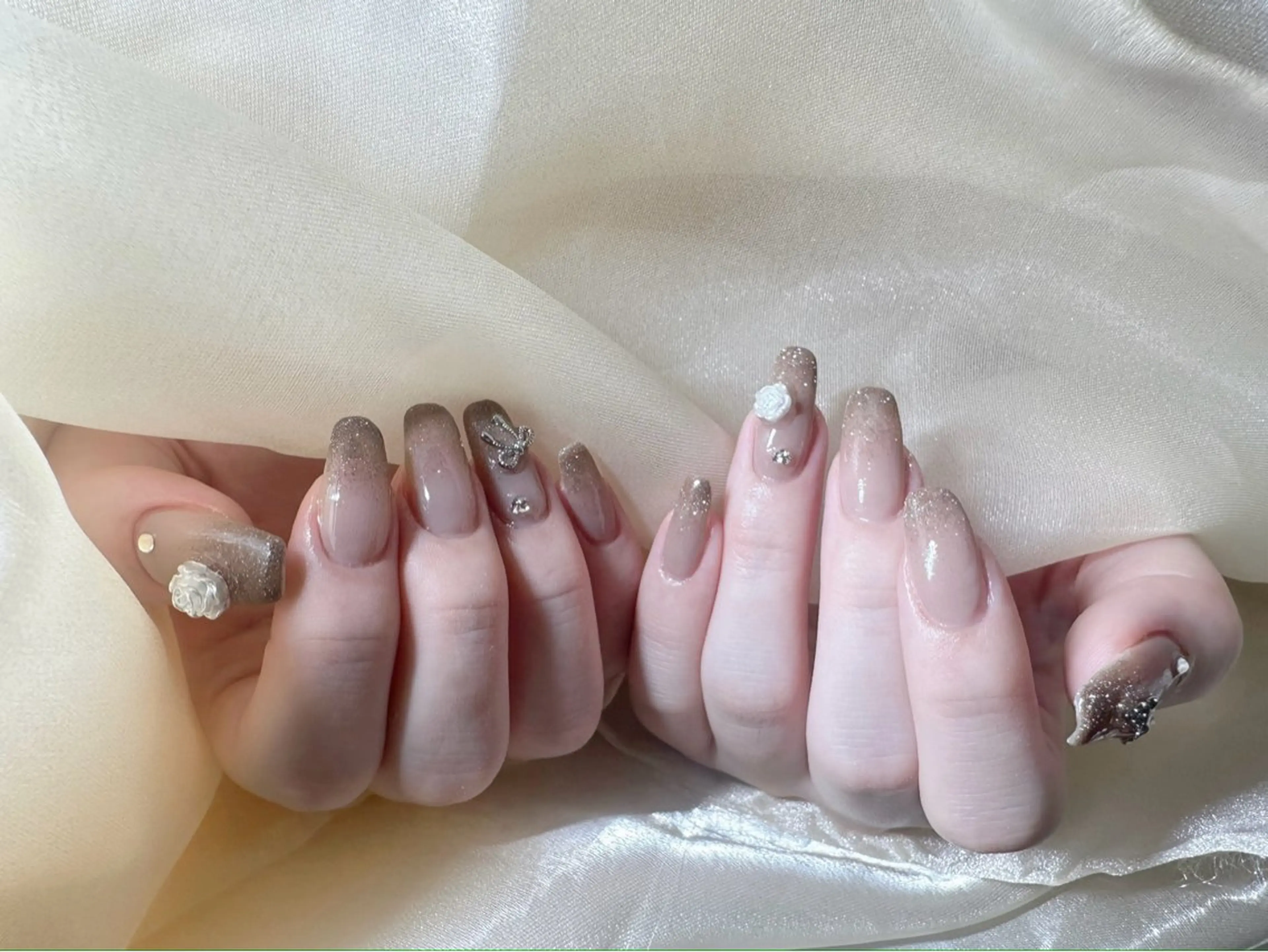 ネイル DUO MI所属・ル ナのネイルデザイン