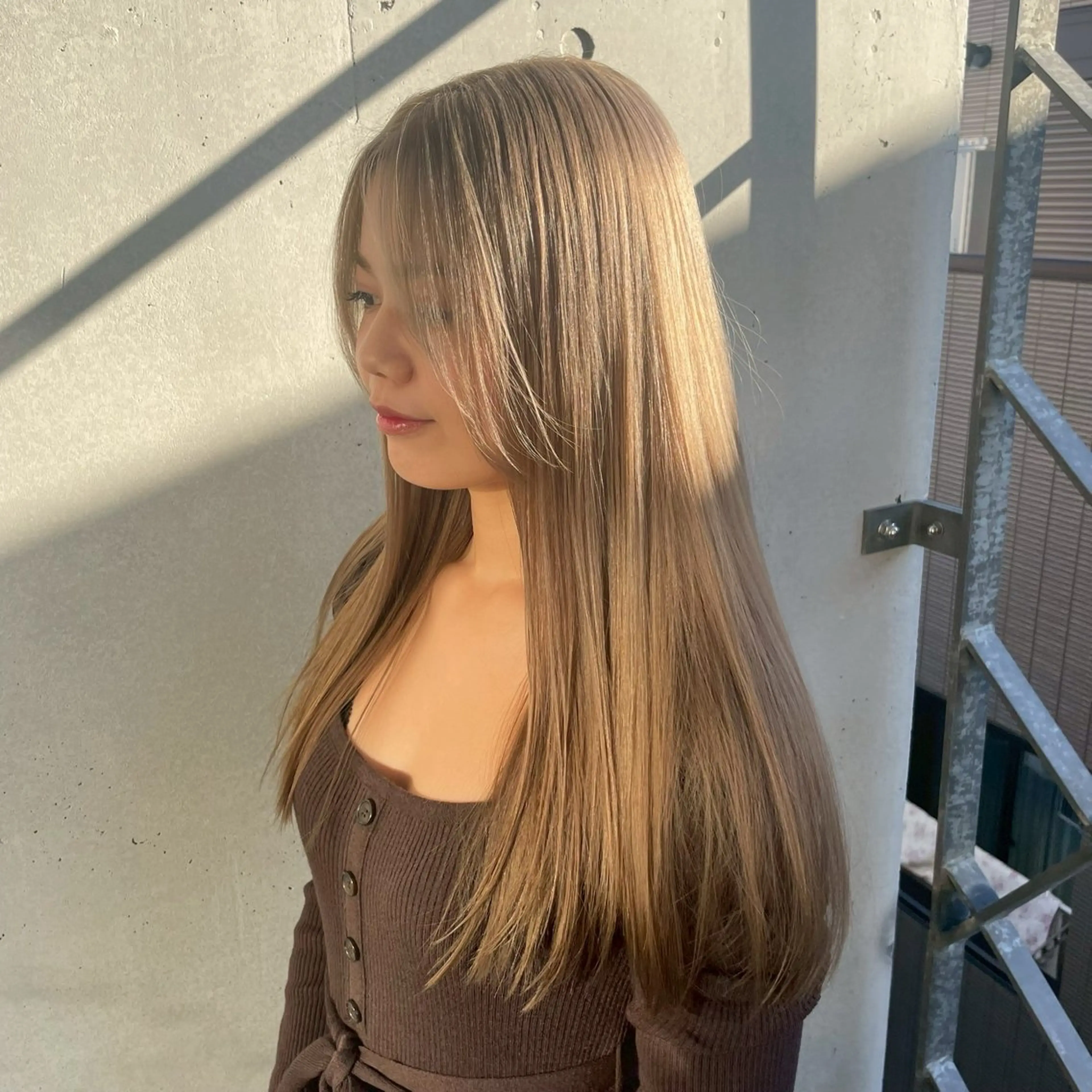 カラー em HAIR所属・透明感カラー🫧 ハイトーン/ケン💫のヘアスタイル