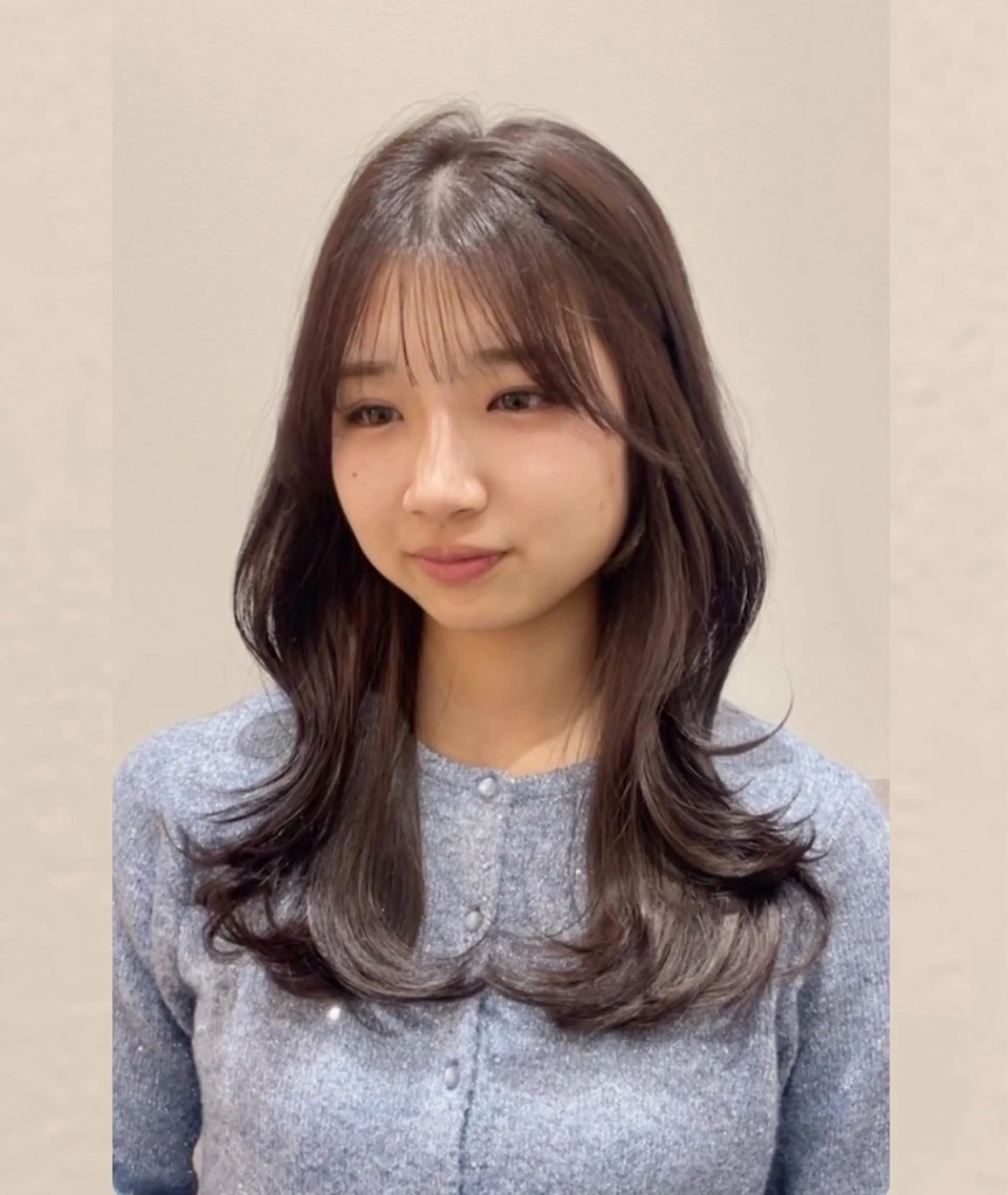 セミロング ハイレイヤー 韓国風ヘア レイヤーカット ワイドバング カット ヘアカラー トリートメント ❤︎︎韓国ヘア❤︎︎ 𝑺𝒉𝒊𝒉𝒐のヘアスタイル