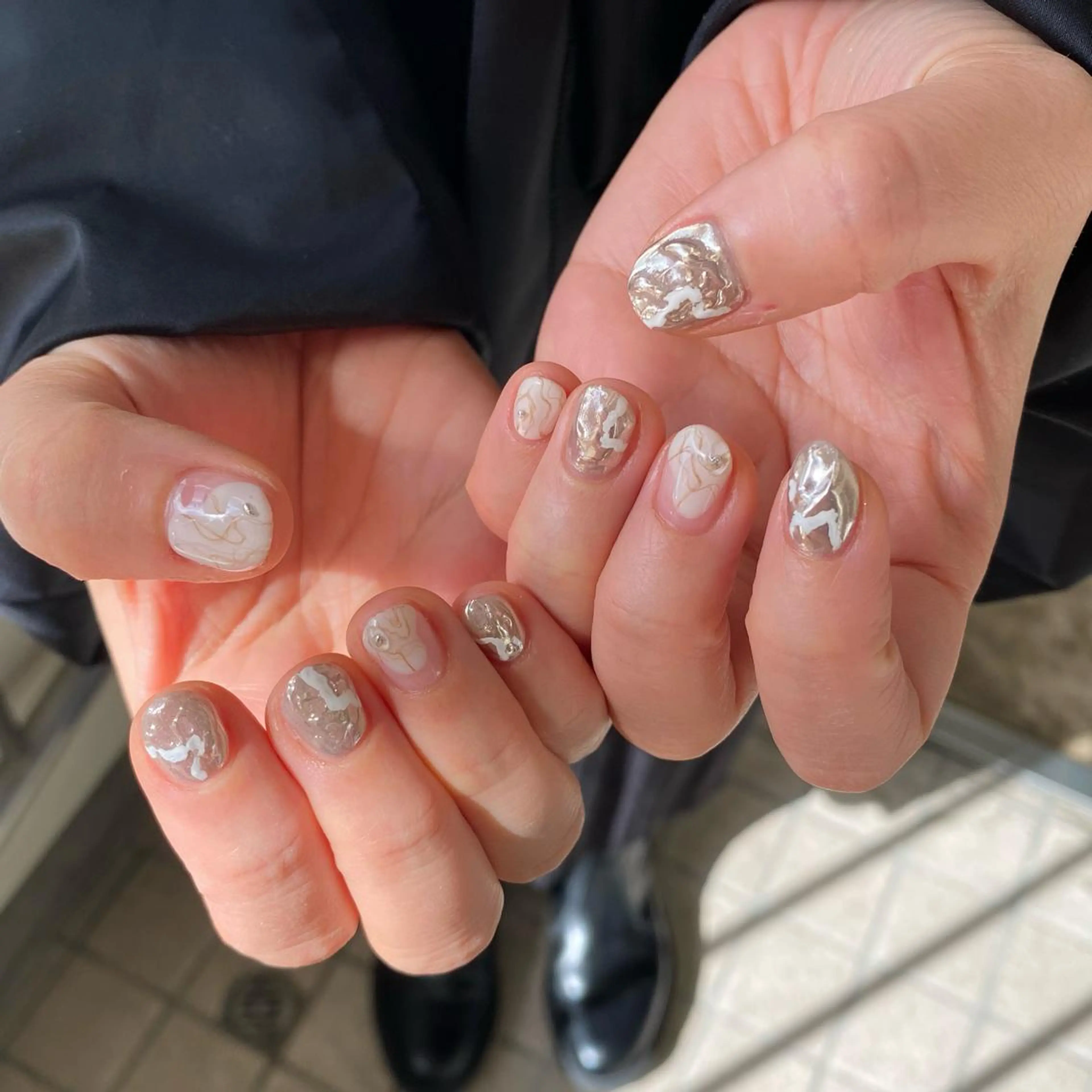 ネイル シルバー ハンドネイル nable.所属・望月 実莉のネイルデザイン