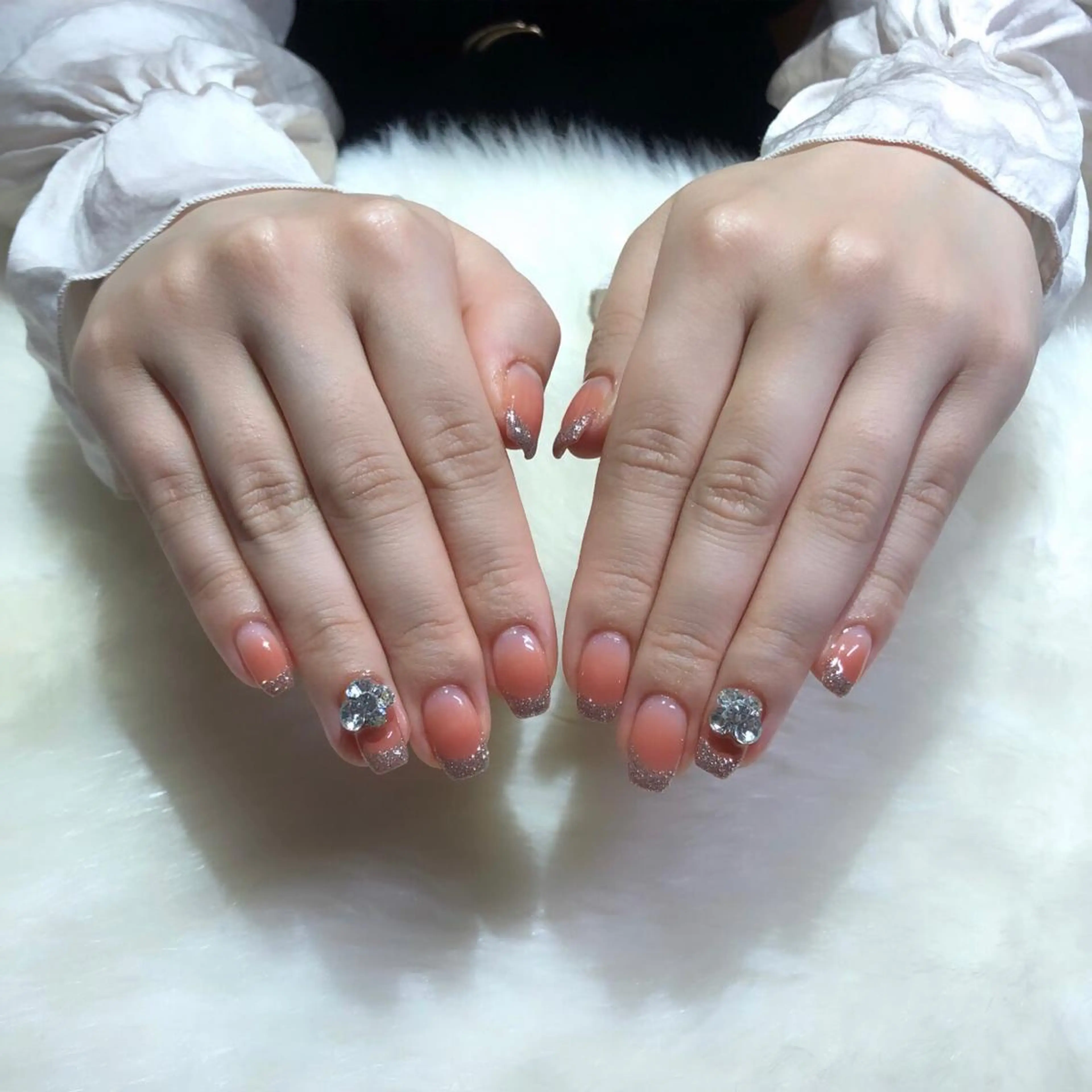 ネイル ハンドネイル フットネイル ハンドケア Nes.Nail所属・Miyagi Asamiのネイルデザイン