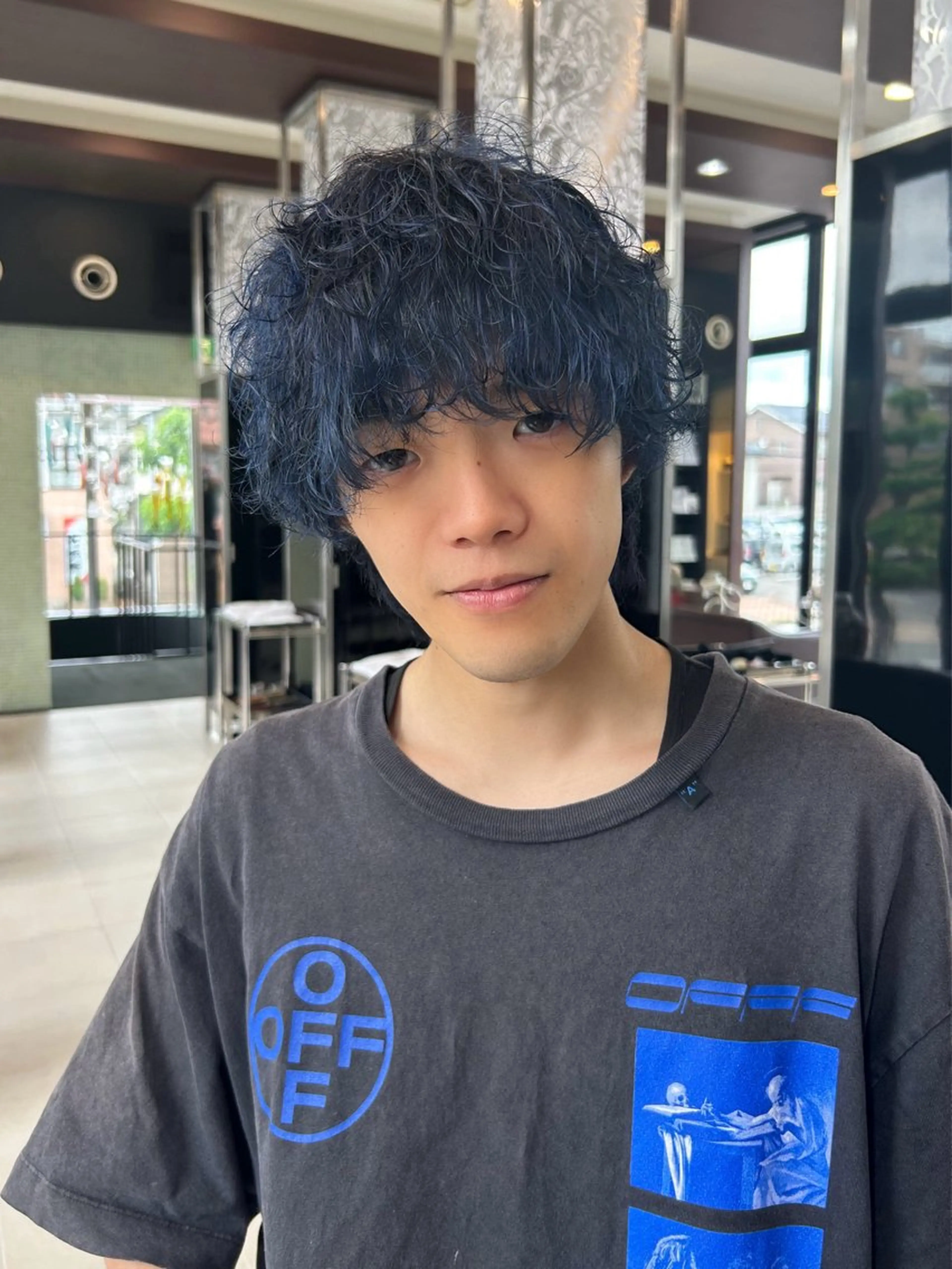 ショート カラー パーマ ヘアアレンジ メンズ メンズハイライト メンズパーマ ブルーカラー ハイライトカラー ハイライト 坂尻 嘉珠也のヘアスタイル