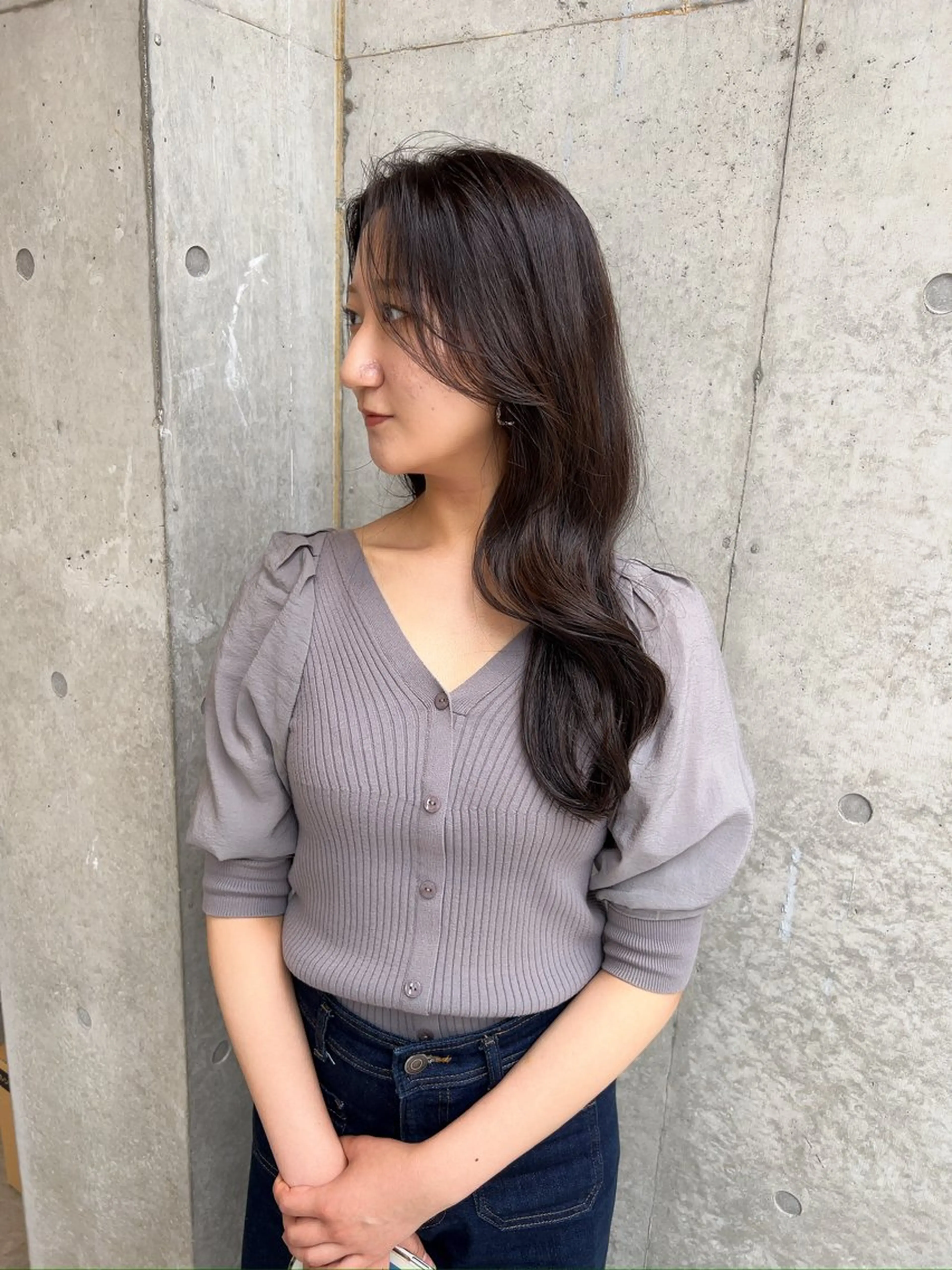 ロング カラー ロングレイヤー アッシュ ベージュカラー ブリーチ 透明感カラー カット ヘアカラー トリートメント 日本一丁寧なカット/ 小林輝🍀︎のヘアスタイル