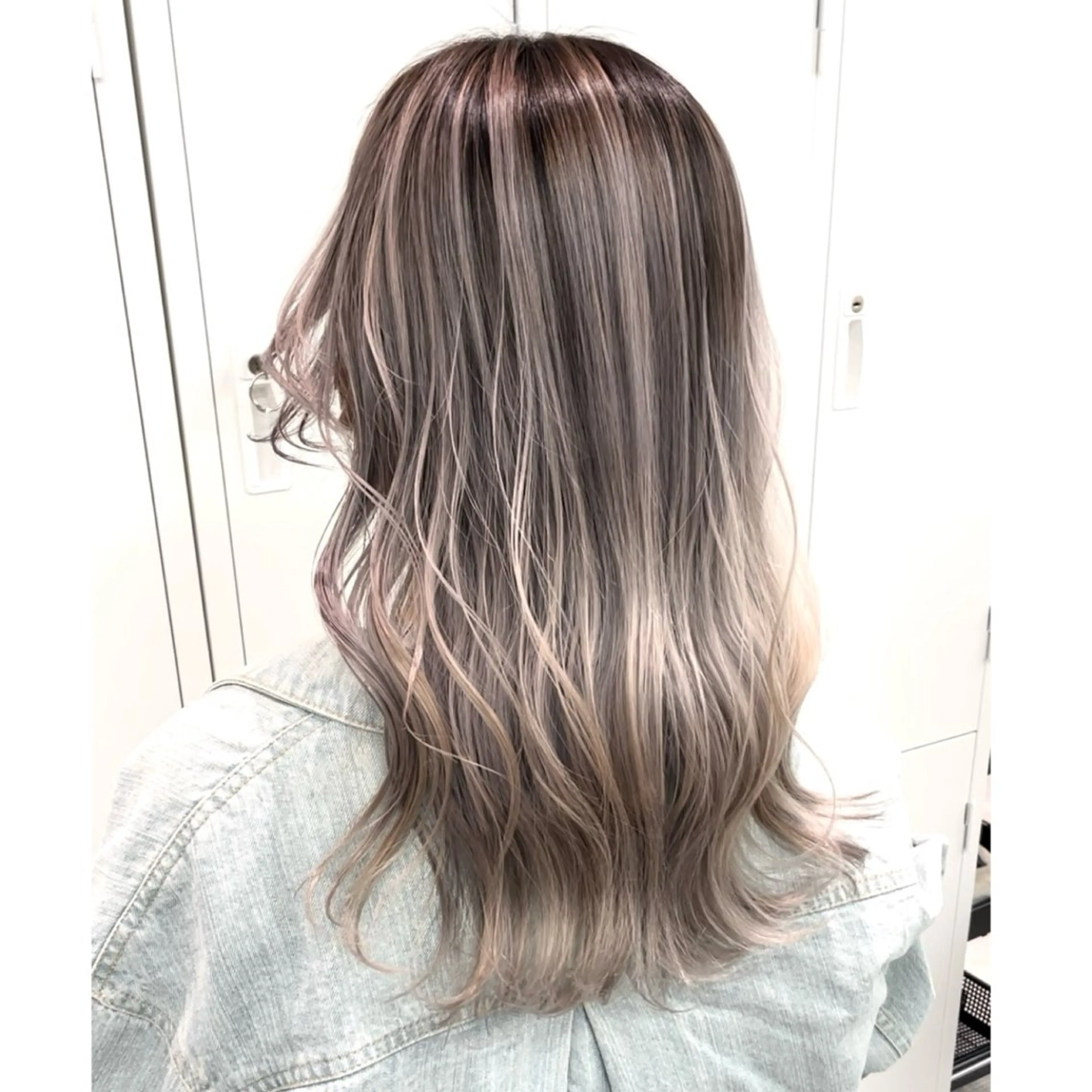 ロング カラー カット ヘアカラー トリートメント 奥山義進/ハイトーン /バレイヤージュのヘアスタイル