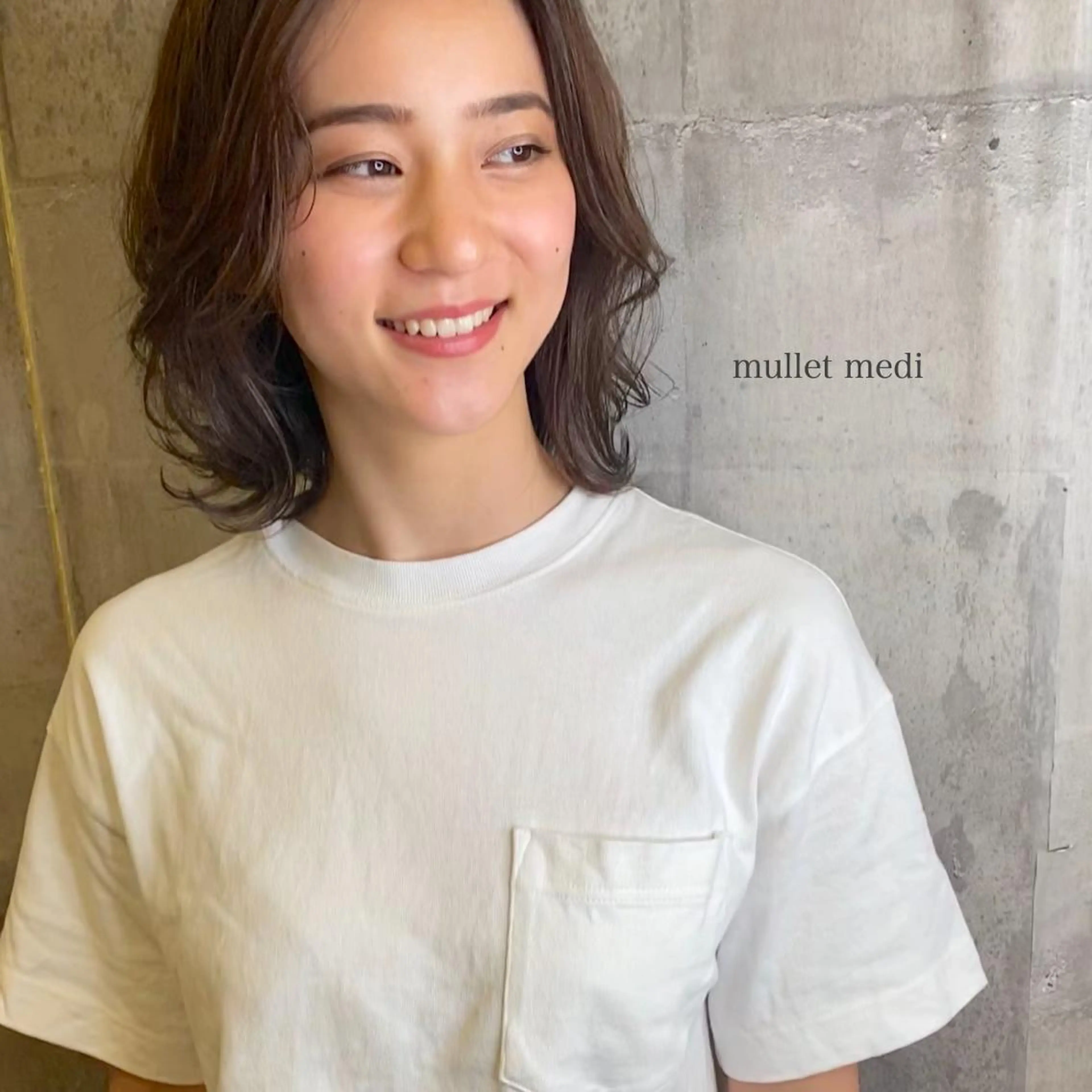 ミディアム カラー ウルフカット カット ヘアカラー トリートメント 髪質改善ｶﾗｰ ｹｱﾌﾞﾘｰﾁ/ﾀﾑのヘアスタイル