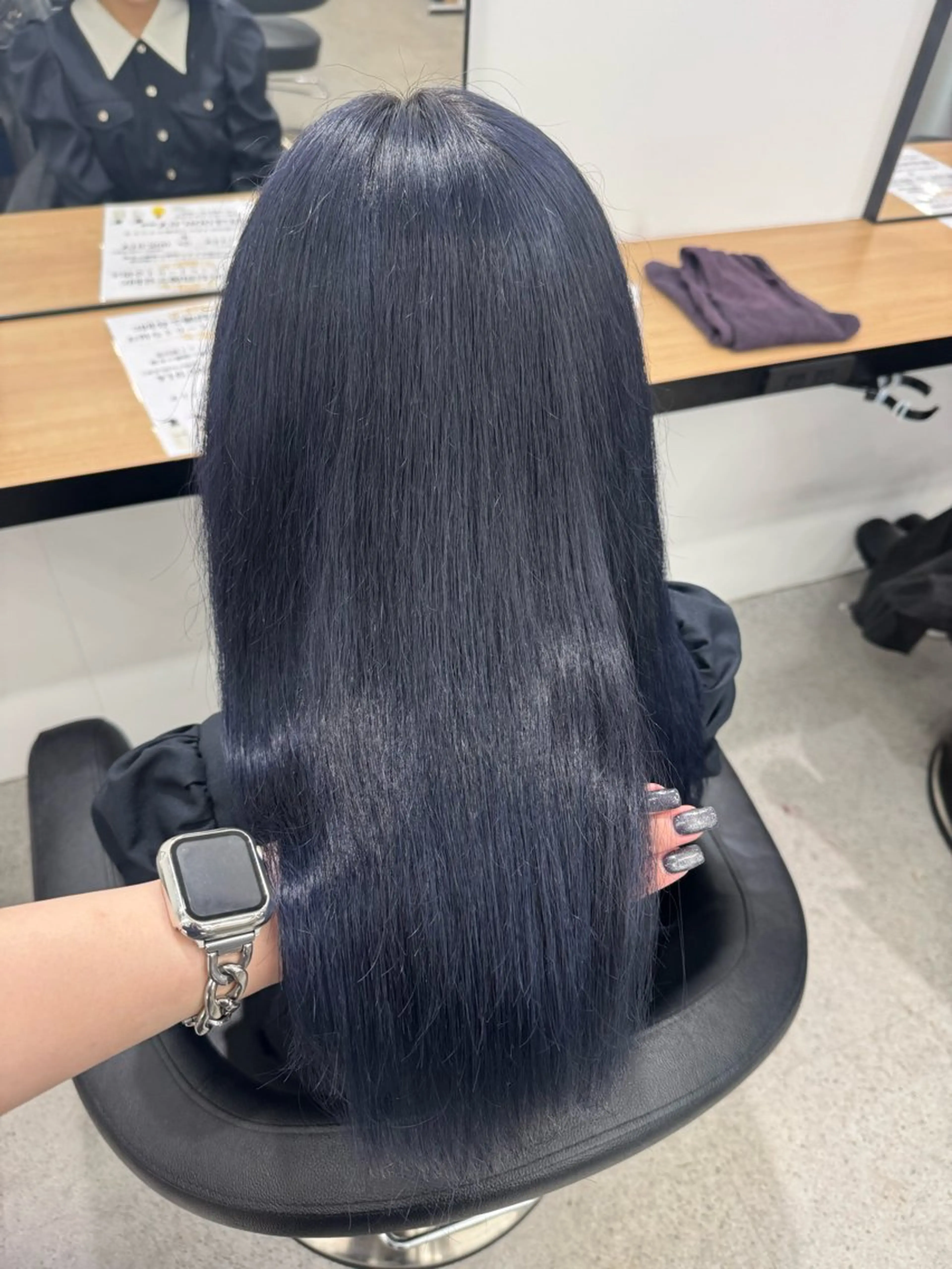 ロング カラー ヘアカラー 暗髪🩶ラベンダー/ ブルー/ユウナ🤍のヘアスタイル