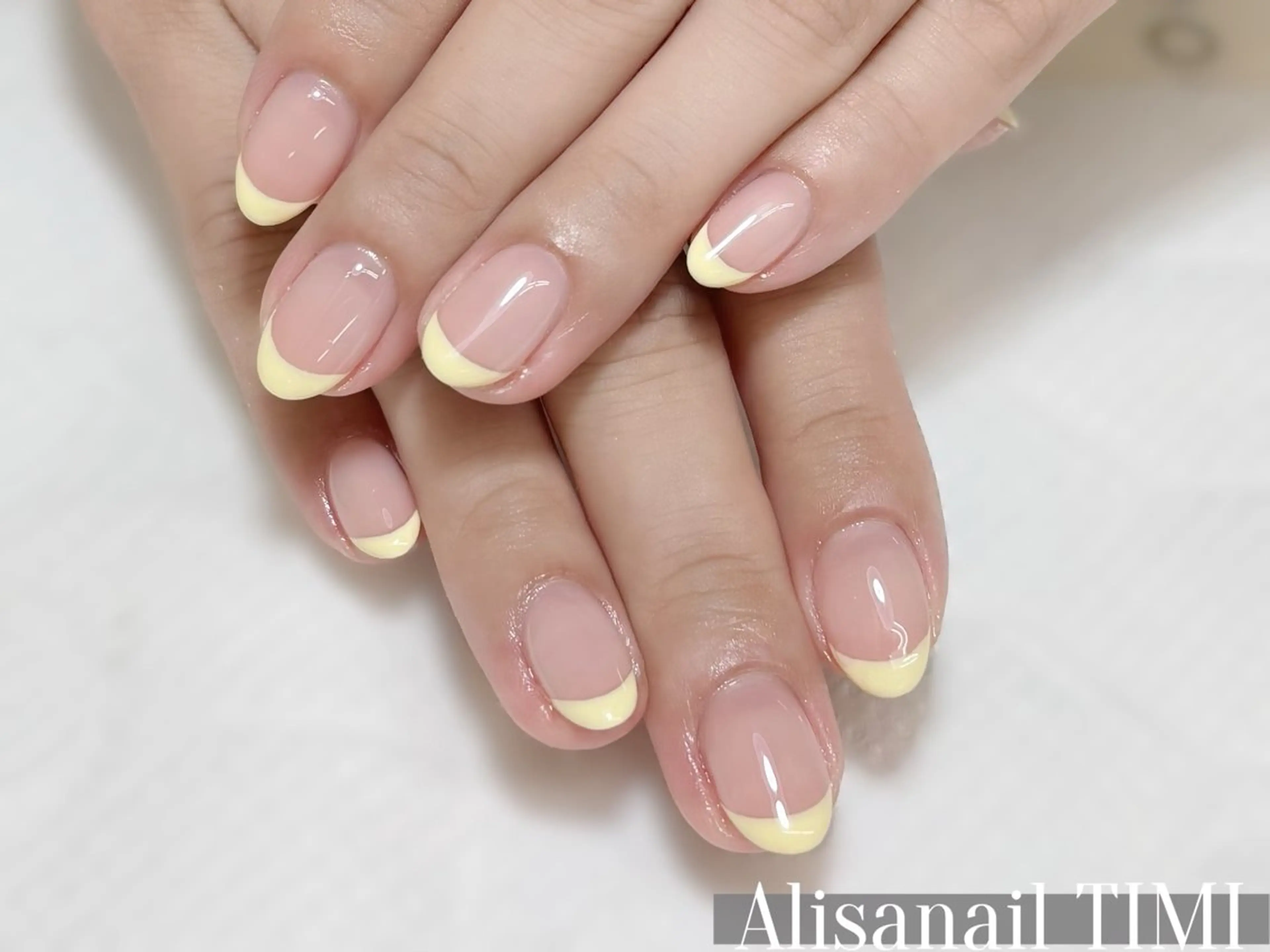 ネイル フレンチネイル ハンドネイル Alisa nail Timiのネイルデザイン