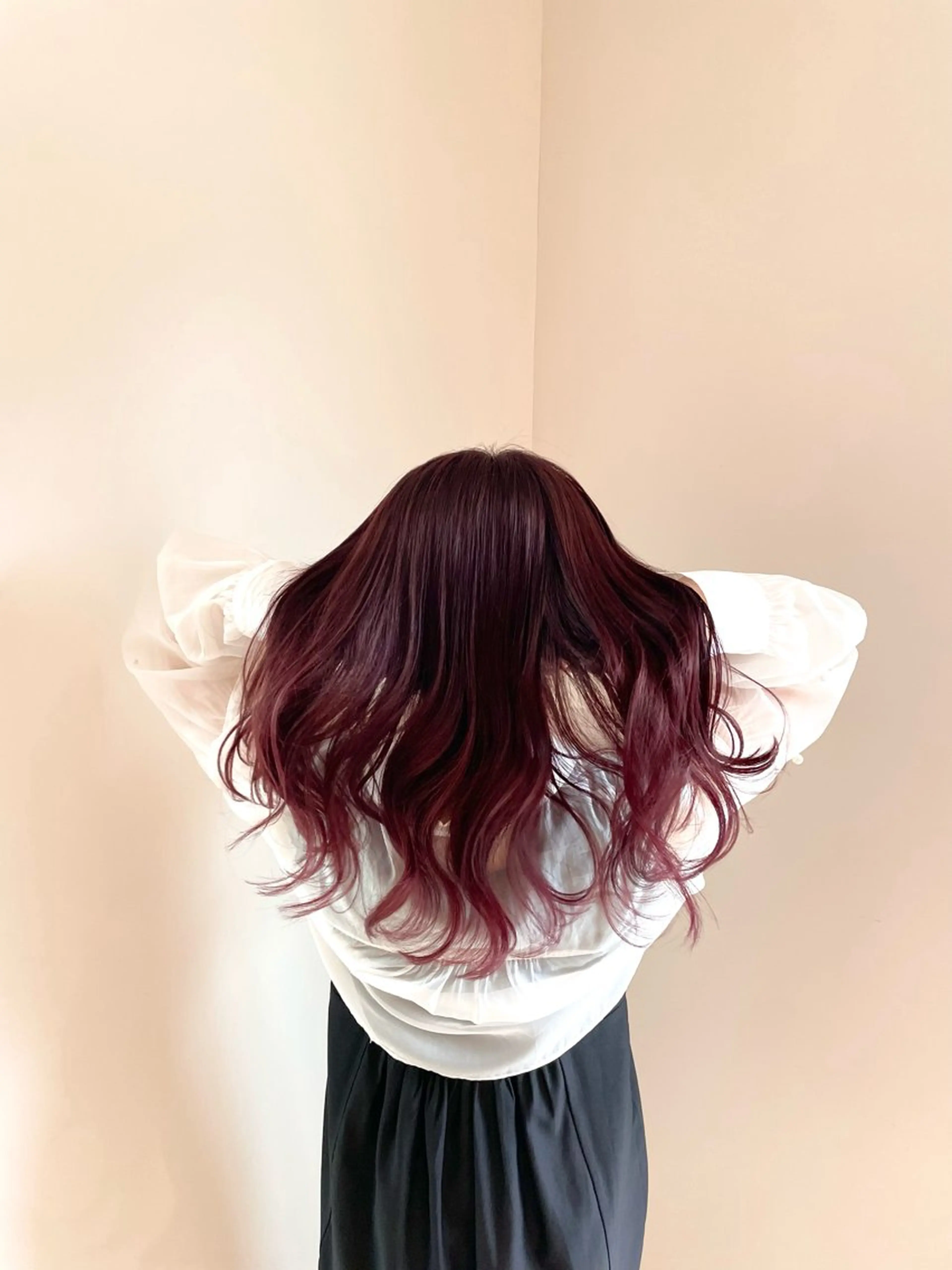 流行りの高彩度のカットカラー🌹‎の写真