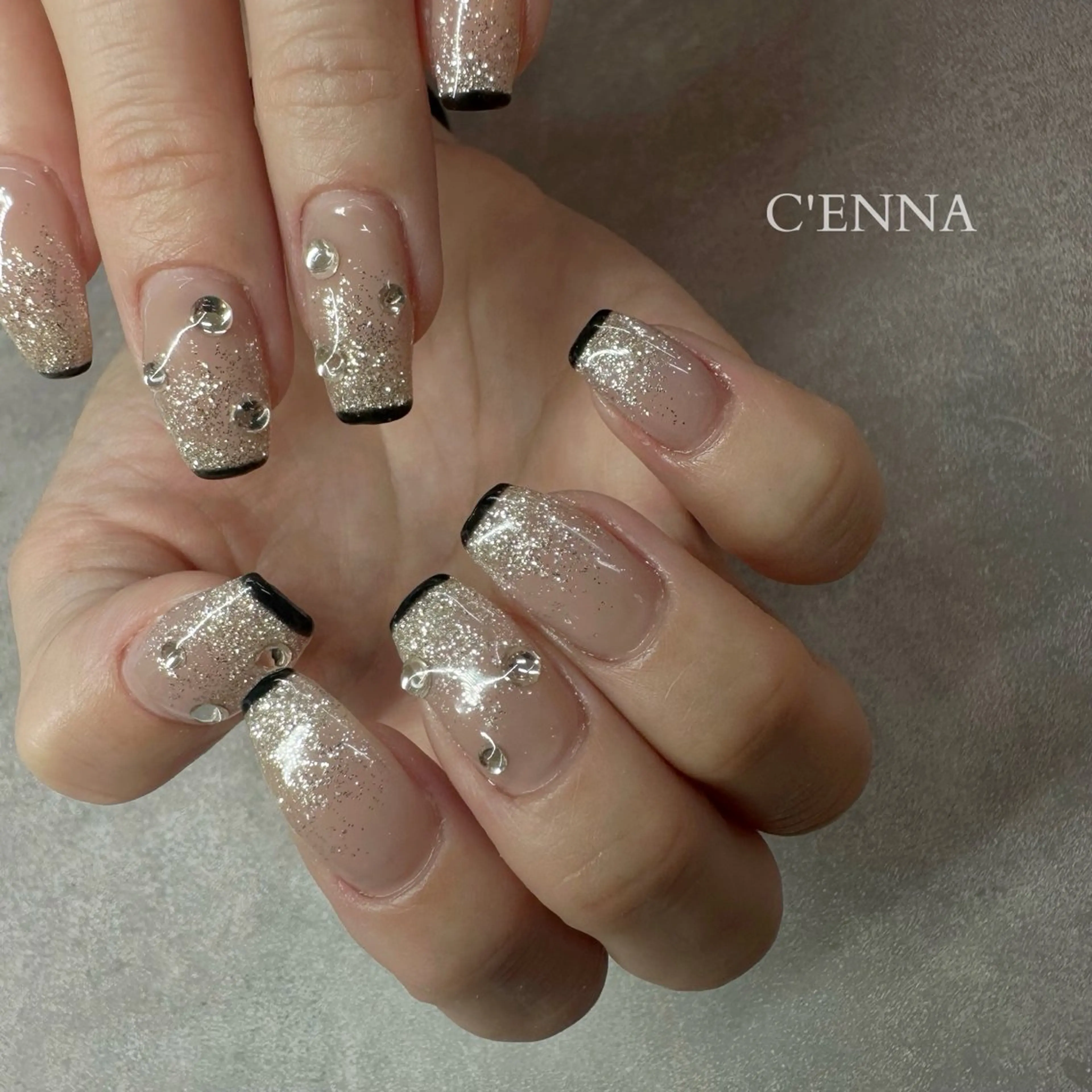 ネイル CENNA RIRIKAのネイルデザイン