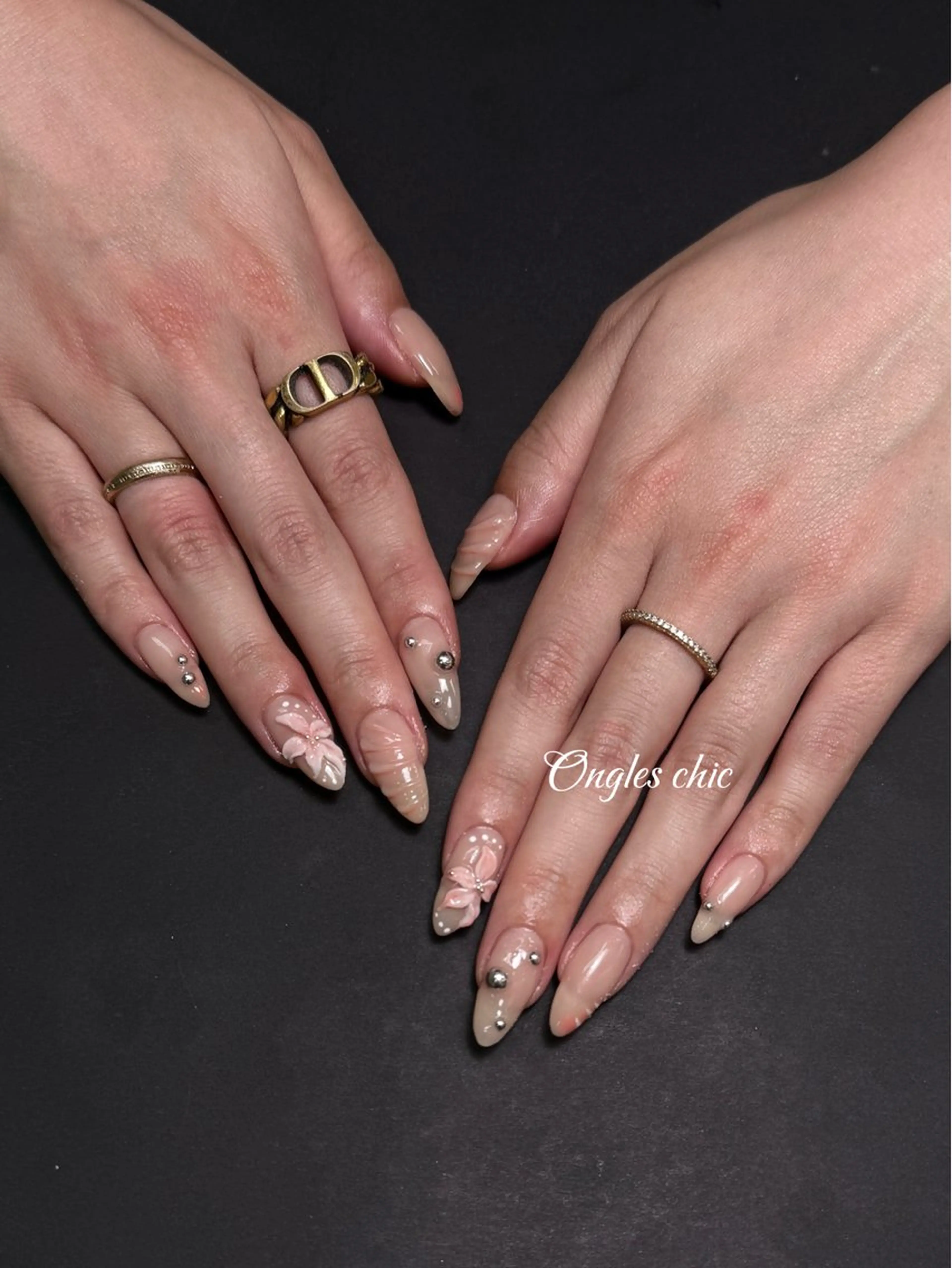 ネイル ハンドネイル ハンドケア ongles chicのネイルデザイン