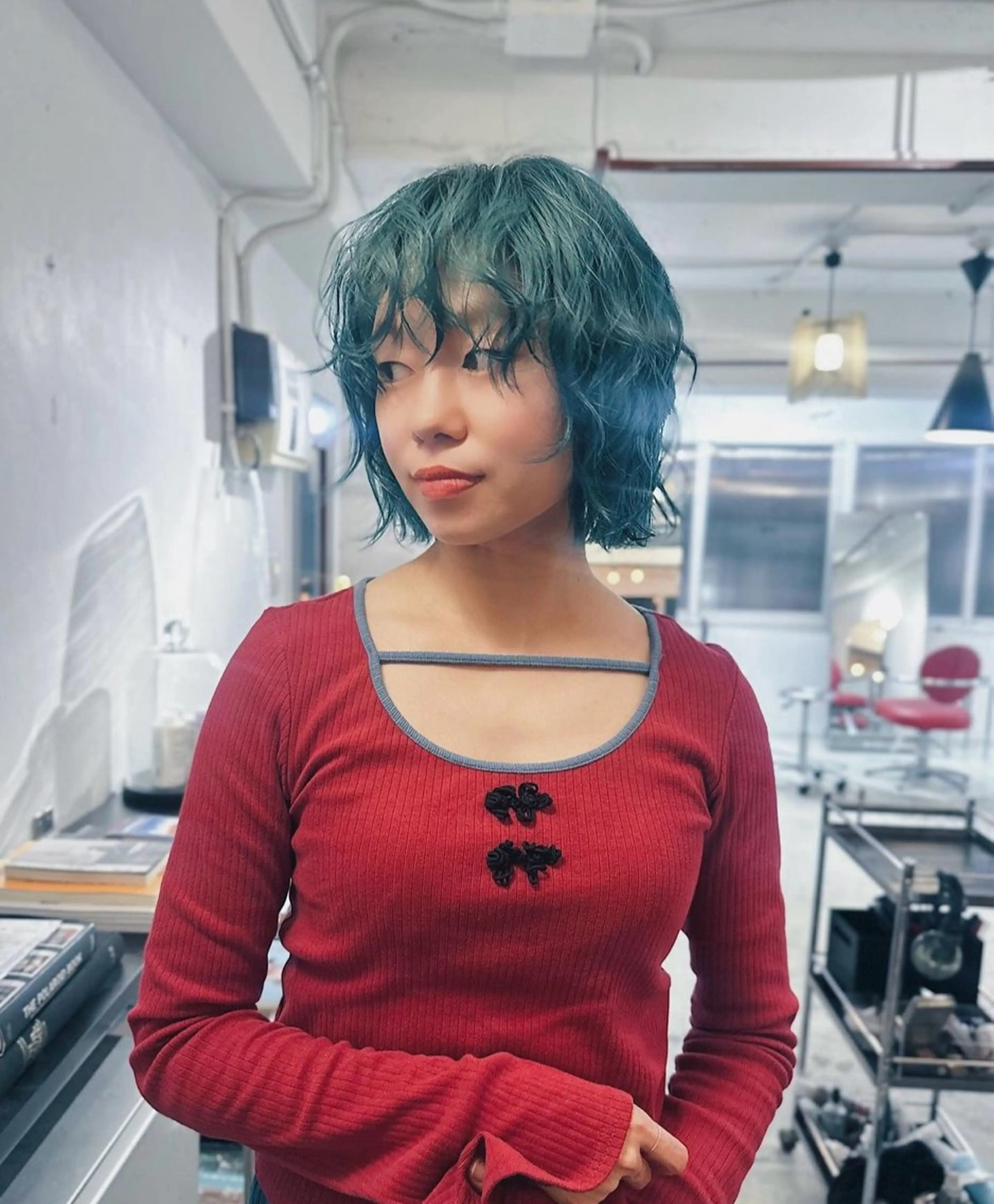 ショート カラー パーマ 楪 yuzuriha所属・Saaya/レイヤー /ブリーチ/ブロンドのヘアスタイル