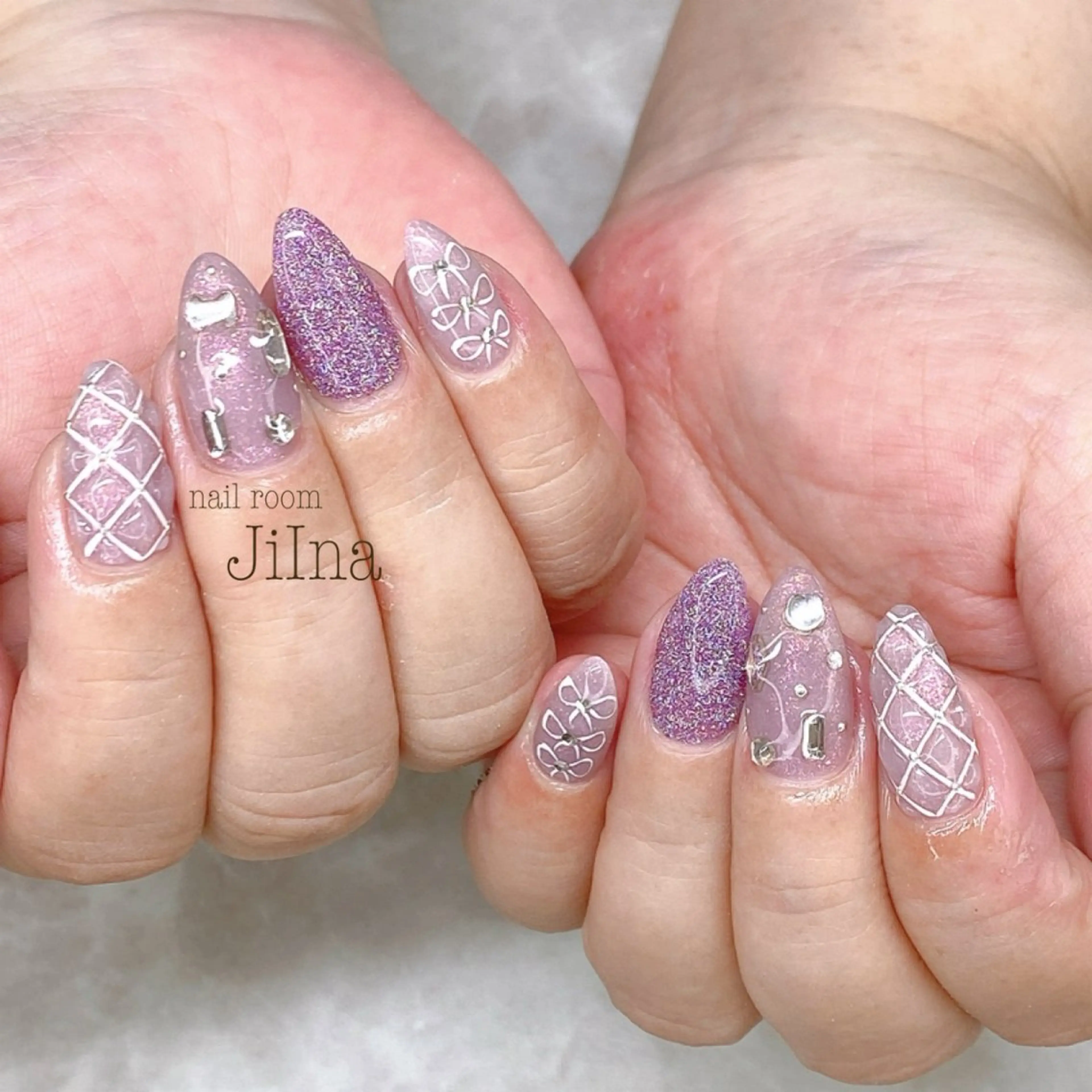 ネイル nail room JiInaのネイルデザイン