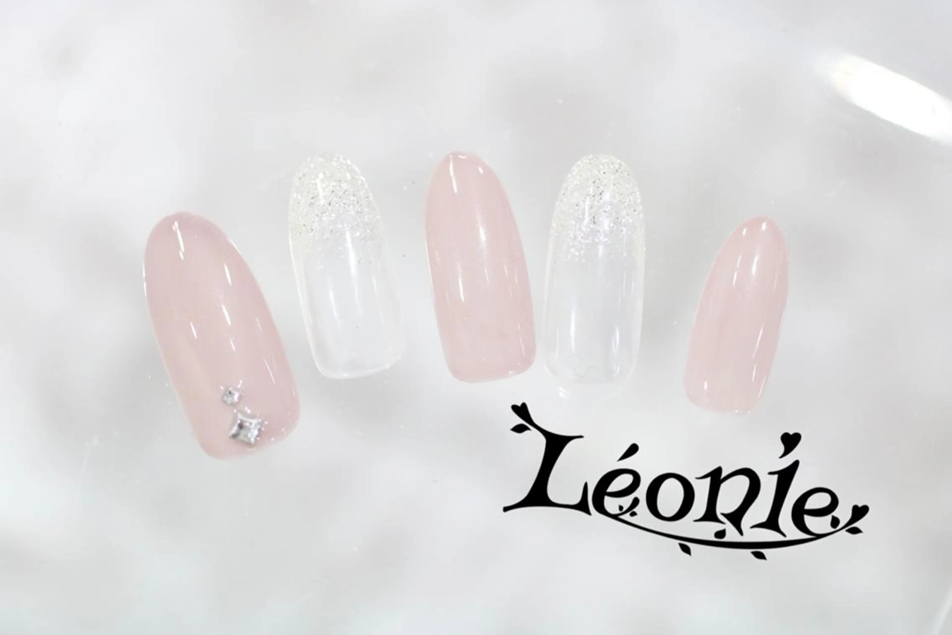 ネイル ハンドネイル Leonie misuzu. oのネイルデザイン