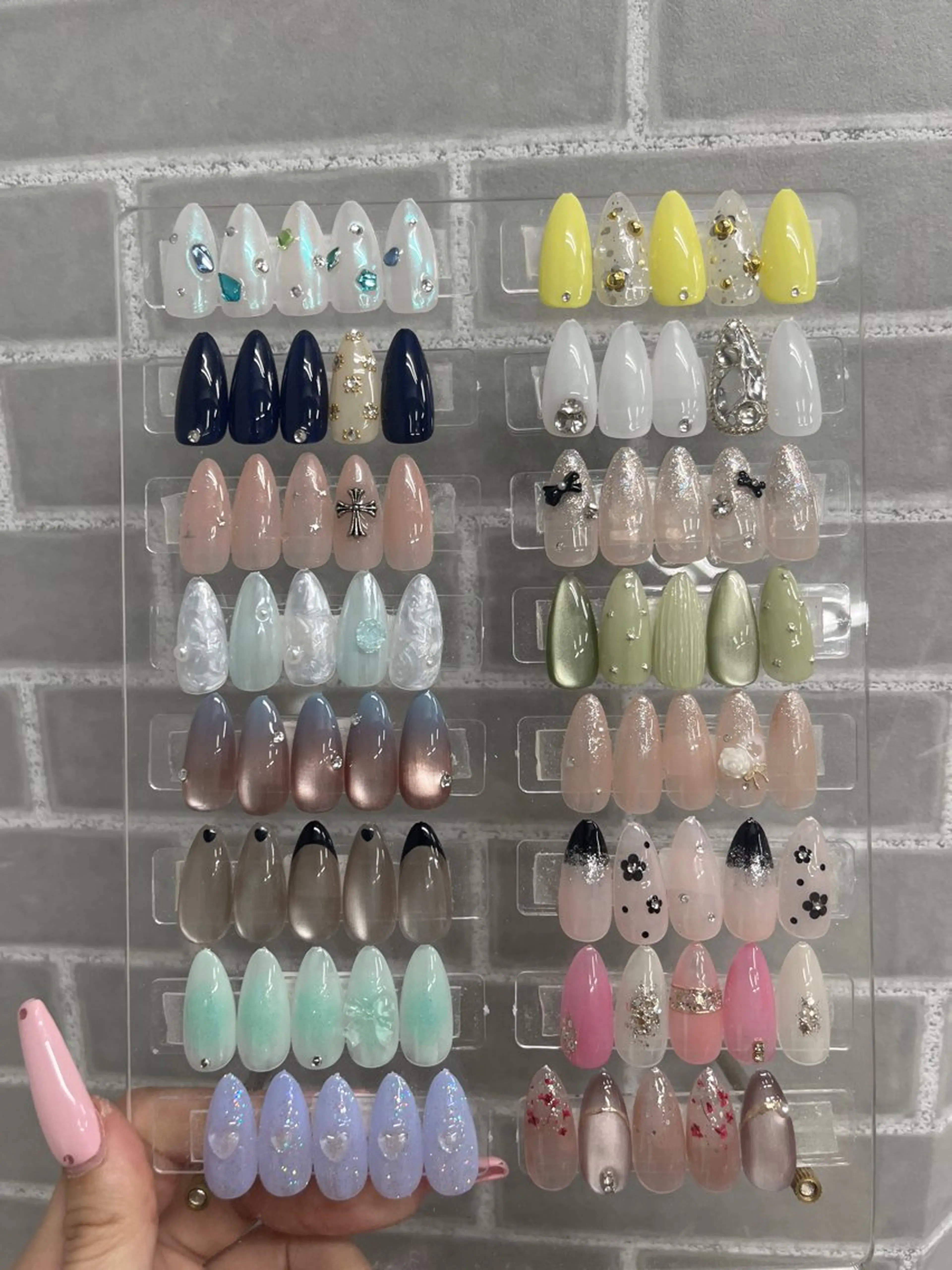 🐋オフ有り🐋trend定額ネイル‎𖤐 ̖́-‬の写真