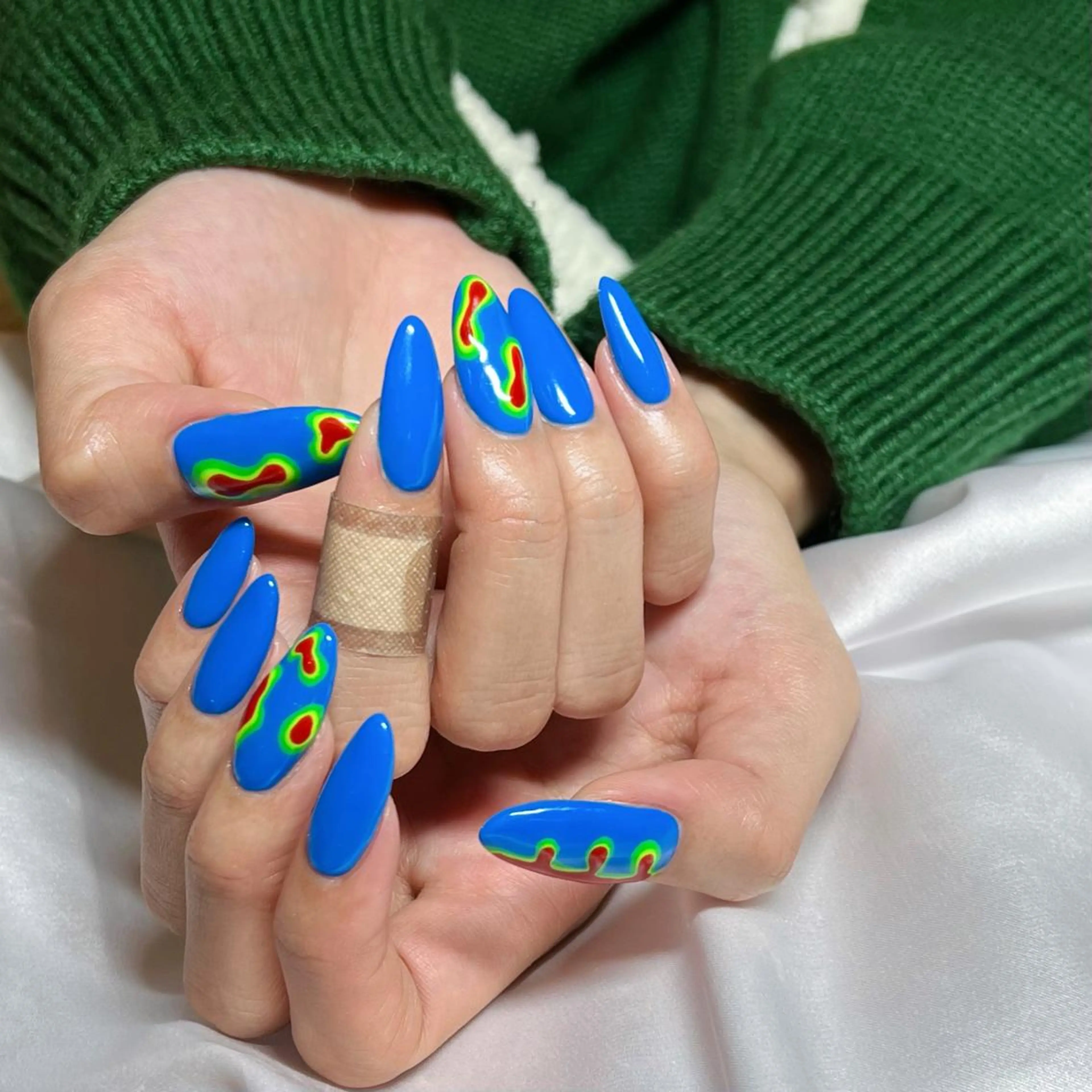 ネイル オーロラネイル フットネイル フレンチネイル ジェルネイル 韓国ネイル ハンドネイル ハンドケア EN nailsalon所属・【ENサロン】 Rei🎀Nailのネイルデザイン